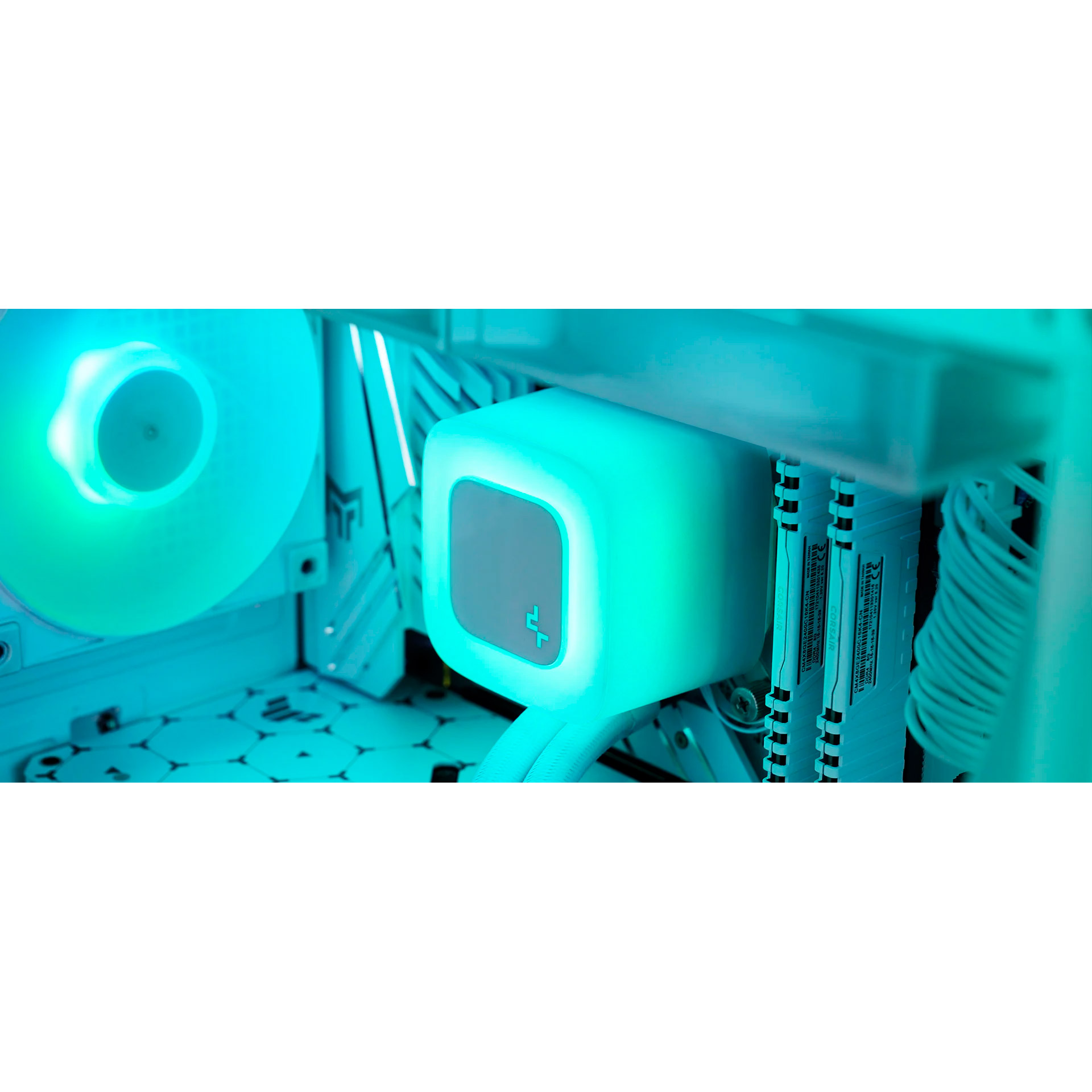 Система водяного охлаждения DEEPCOOL LE240 WH V2 White (R-LE240-WHAMMN-G-2)