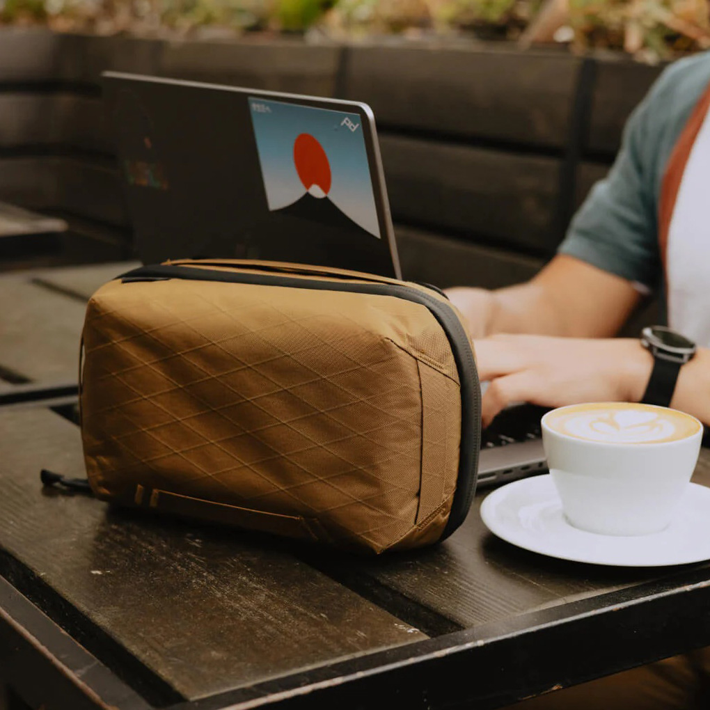 Органайзер для аксесуарів PEAK DESIGN Tech Pouch Coyote (BTP-CY-3)