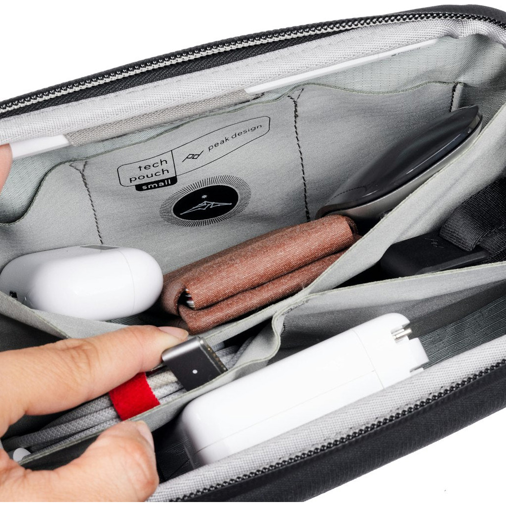 Органайзер для аксесуарів PEAK DESIGN Tech Pouch Small Black (BTP-S-BK-1)