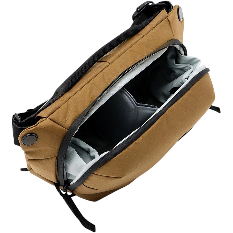 Сумка для фото-відеотехніки PEAK DESIGN Everyday Sling v2 3L Coyote (BEDS-3-CY-3)