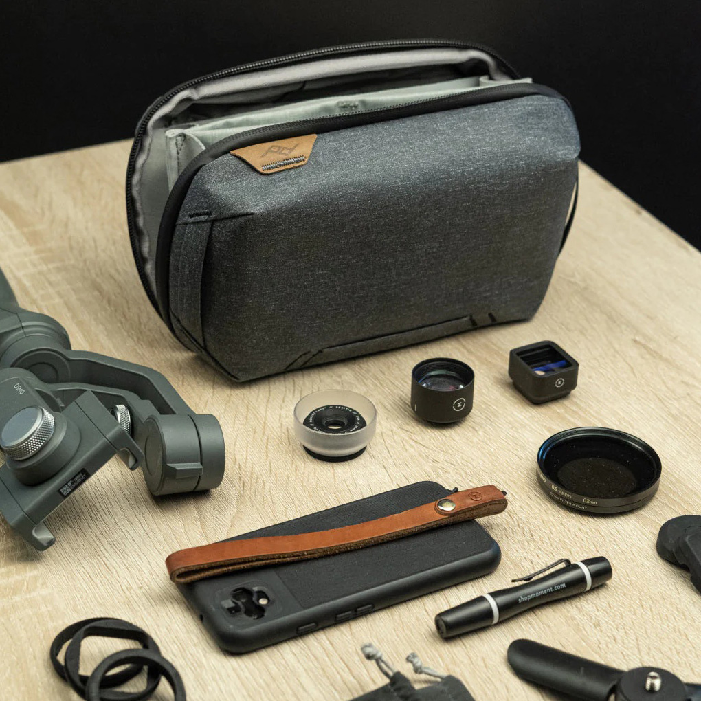 Органайзер для аксесуарів PEAK DESIGN Tech Pouch Charcoal (BTP-CH-3)