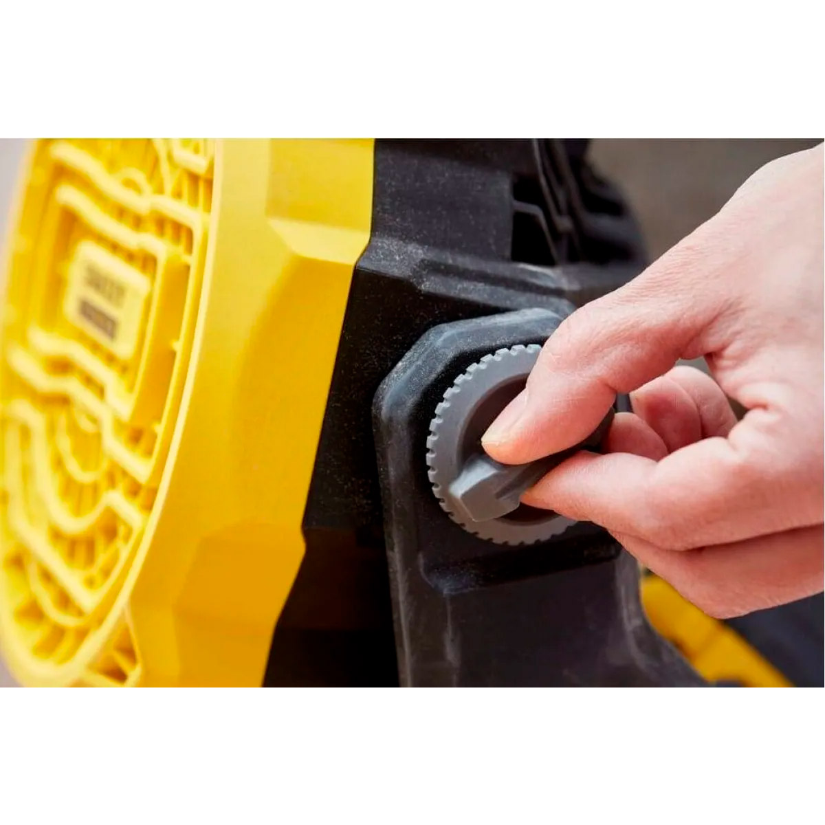 Вентилятор аккумуляторный STANLEY FatMax SFMCE001B