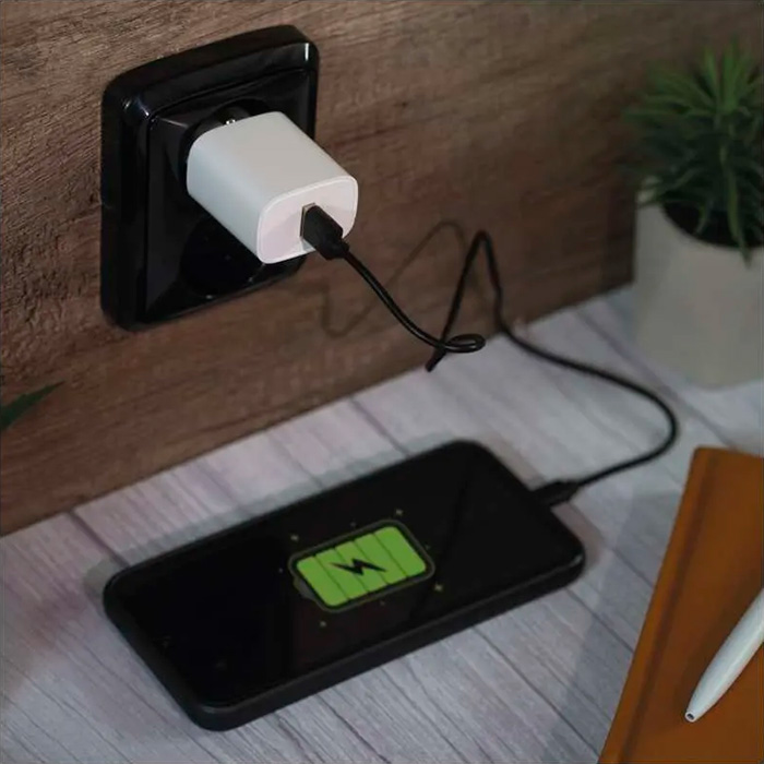 Зарядное устройство EMOS V01B10 1xUSB-A 10W White