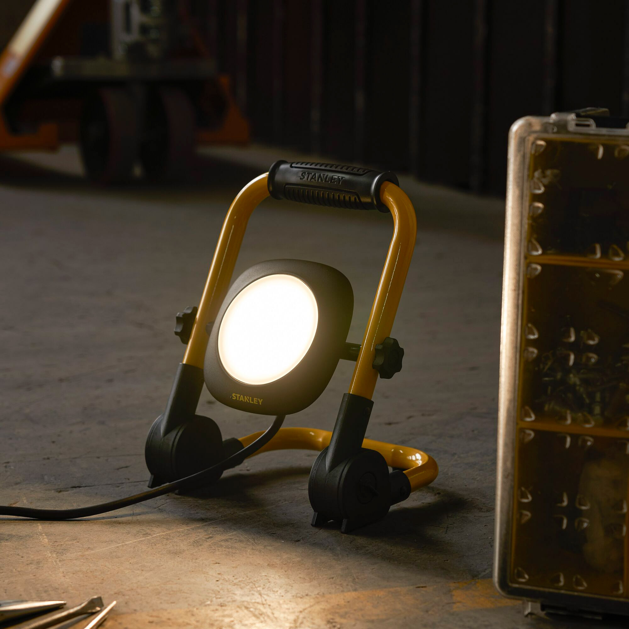 Прожектор LED STANLEY SXLS35525E 20W 4000K