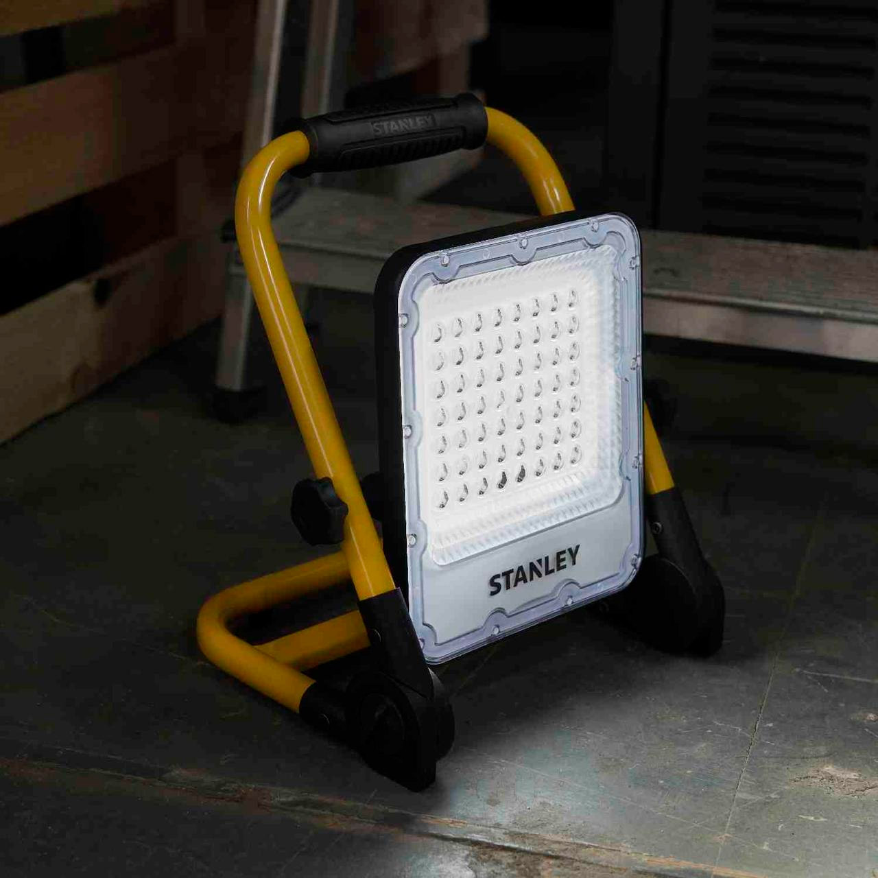 Прожектор LED STANLEY SXLS37177E 20W 6000K