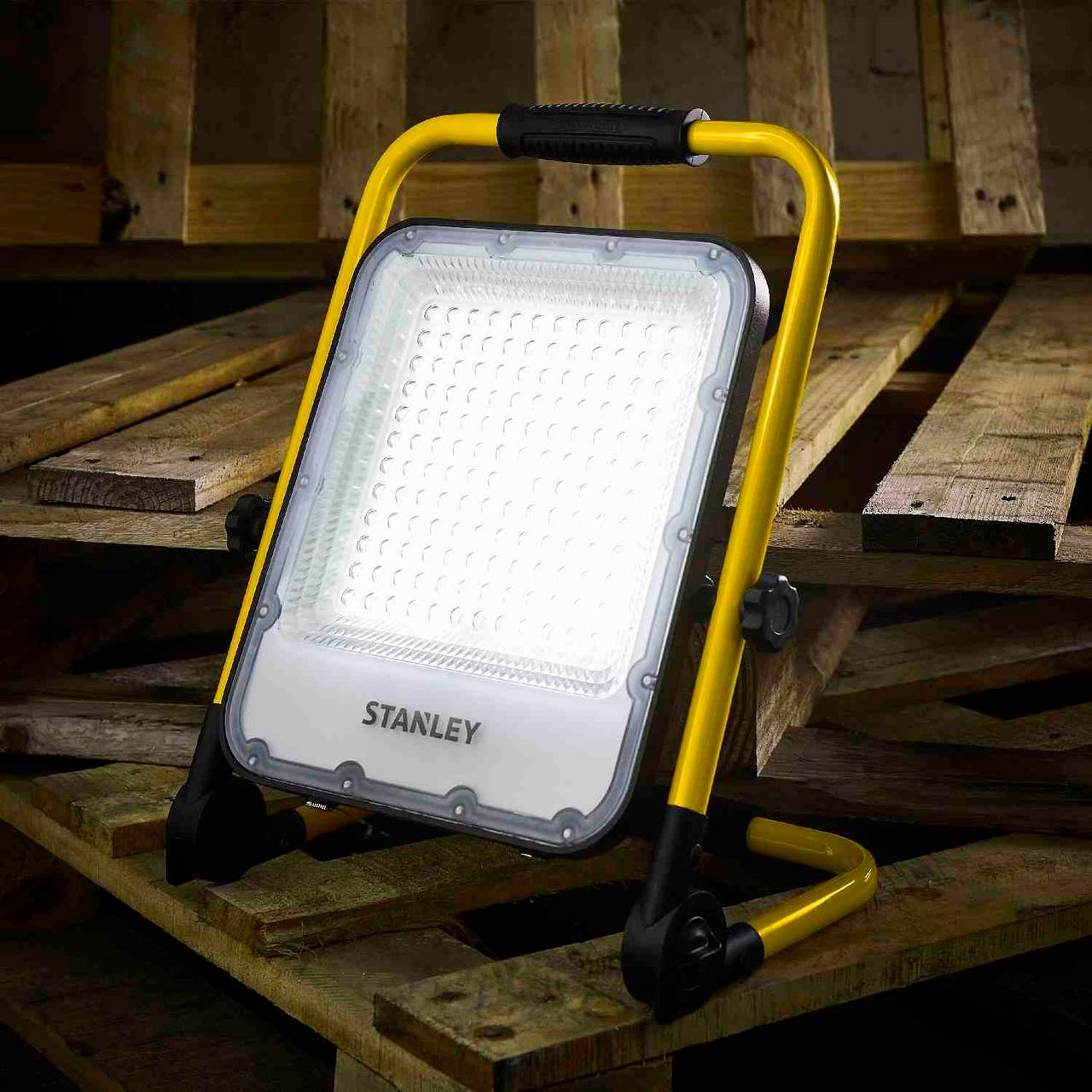 Прожектор LED STANLEY SXLS37177E 20W 6000K