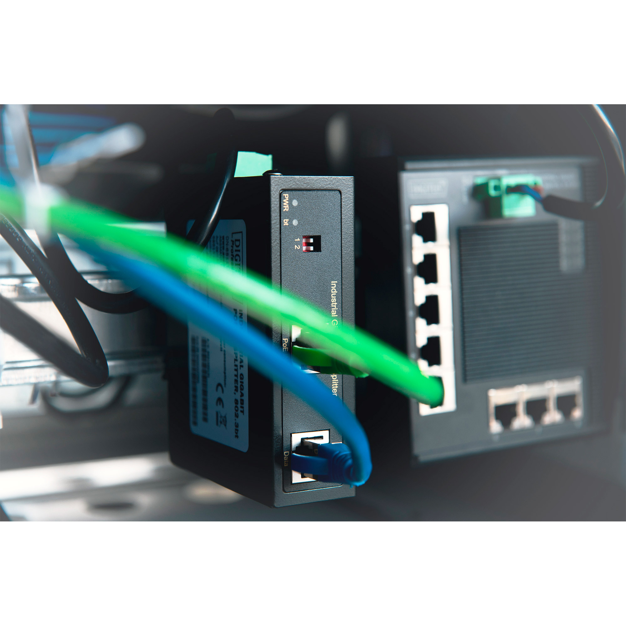PoE спліттер DIGITUS Industrial Gigabit PoE++ Splitter (DN-651111)