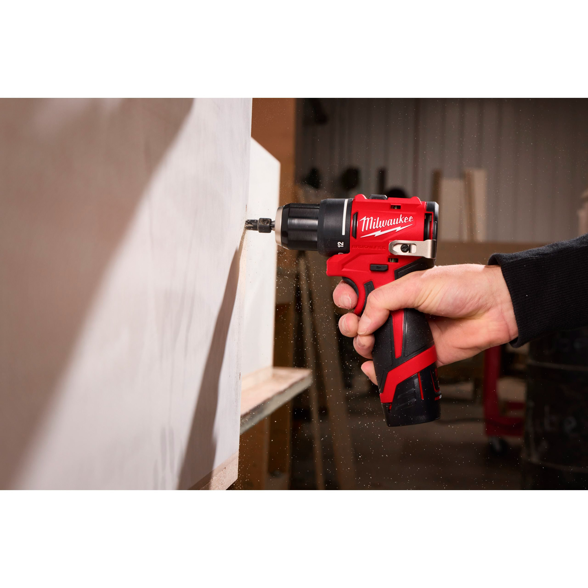 Акумуляторний дриль-шурупокрут MILWAUKEE M12 BLDDRC-202C (4933499686)