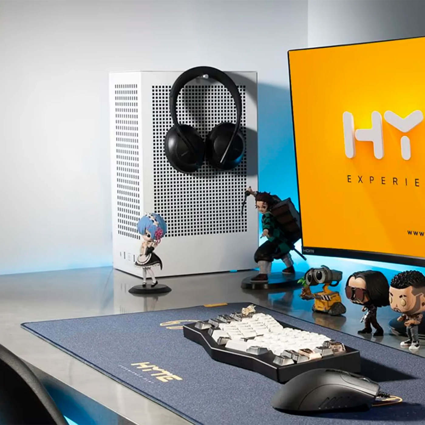Корпус HYTE Revolt 3 White (CS-HYTE-REVOLT3-W)