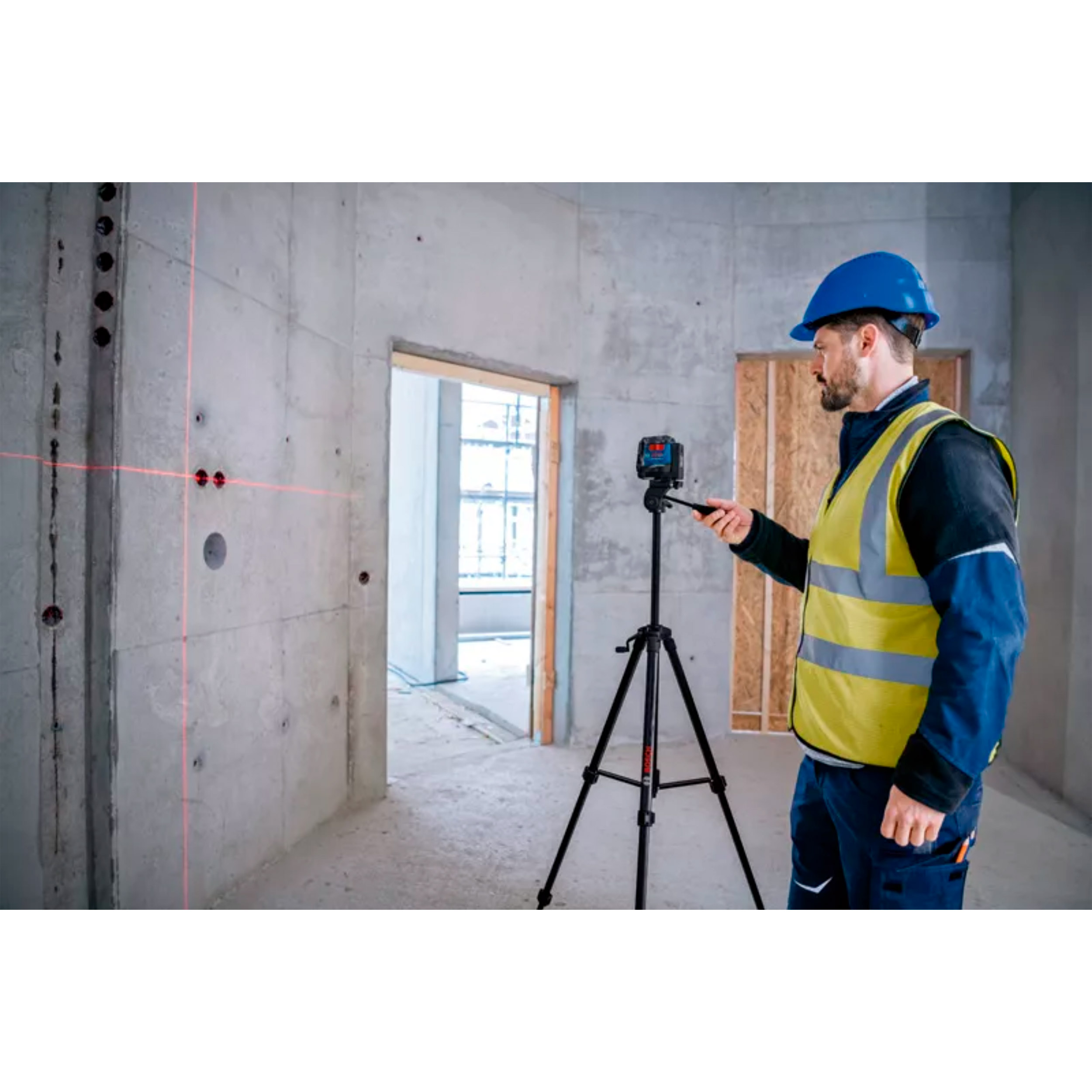 Нівелір лазерний BOSCH GLL 12-22 Professional + 2xАКБ АА + чохол (0.601.065.220)