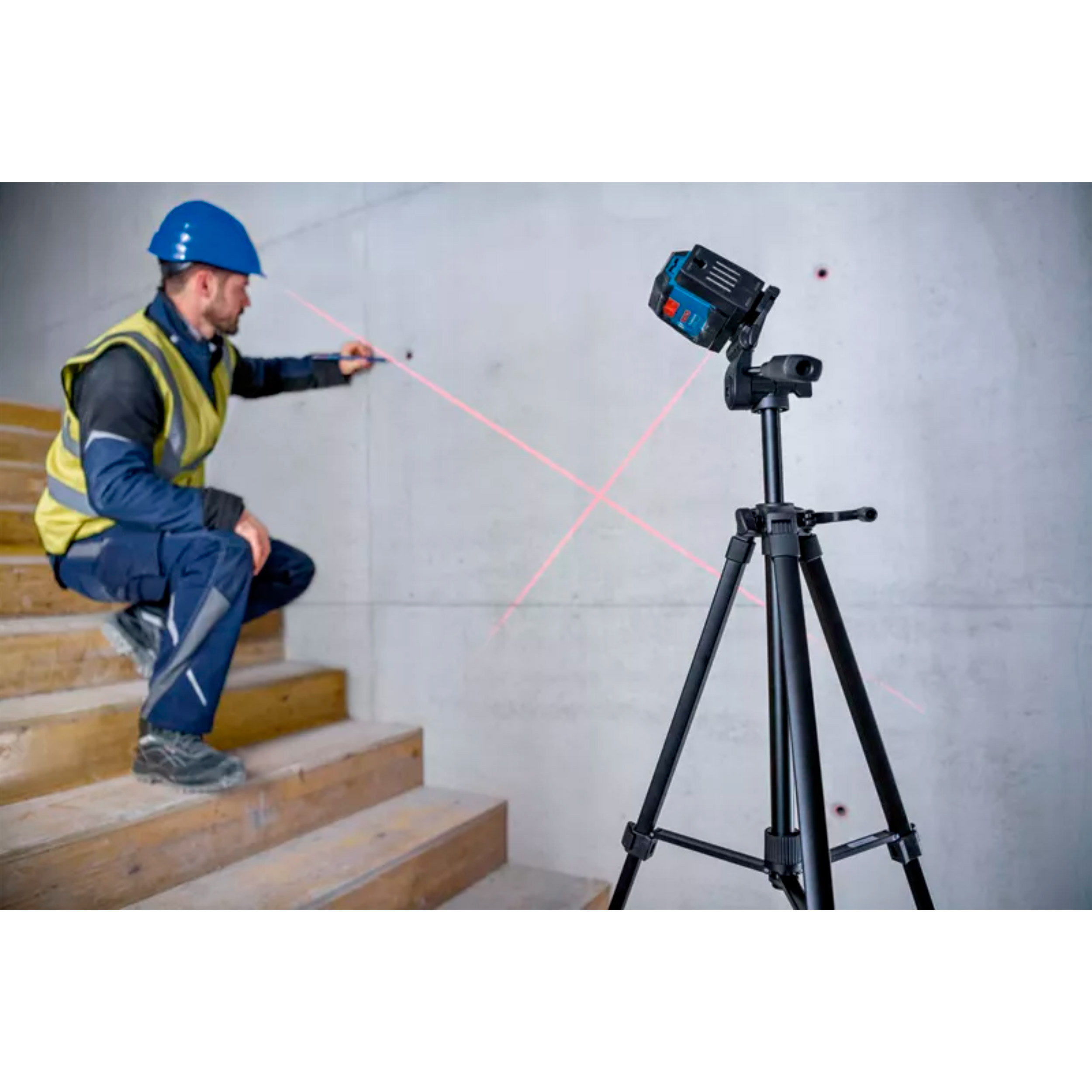 Нівелір лазерний BOSCH GLL 12-22 Professional + 2xАКБ АА + чохол (0.601.065.220)