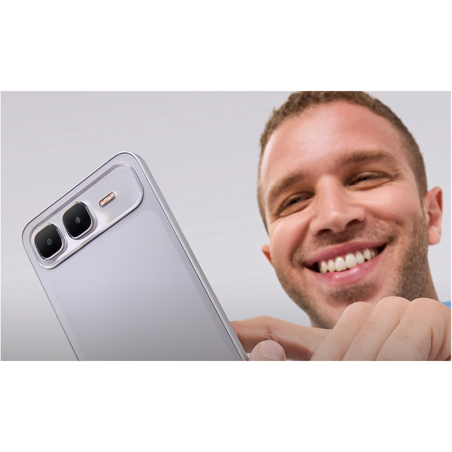 Смартфон INFINIX Smart 10 Plus 4/128GB Titanium Silver