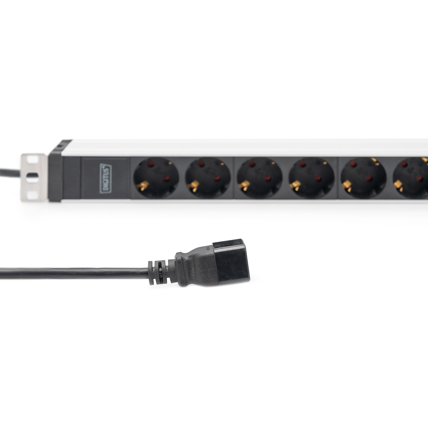 Блок розеток DIGITUS 19", 1U, 8xSchuko, 16А, без выключателя, 2м (DN-95428)