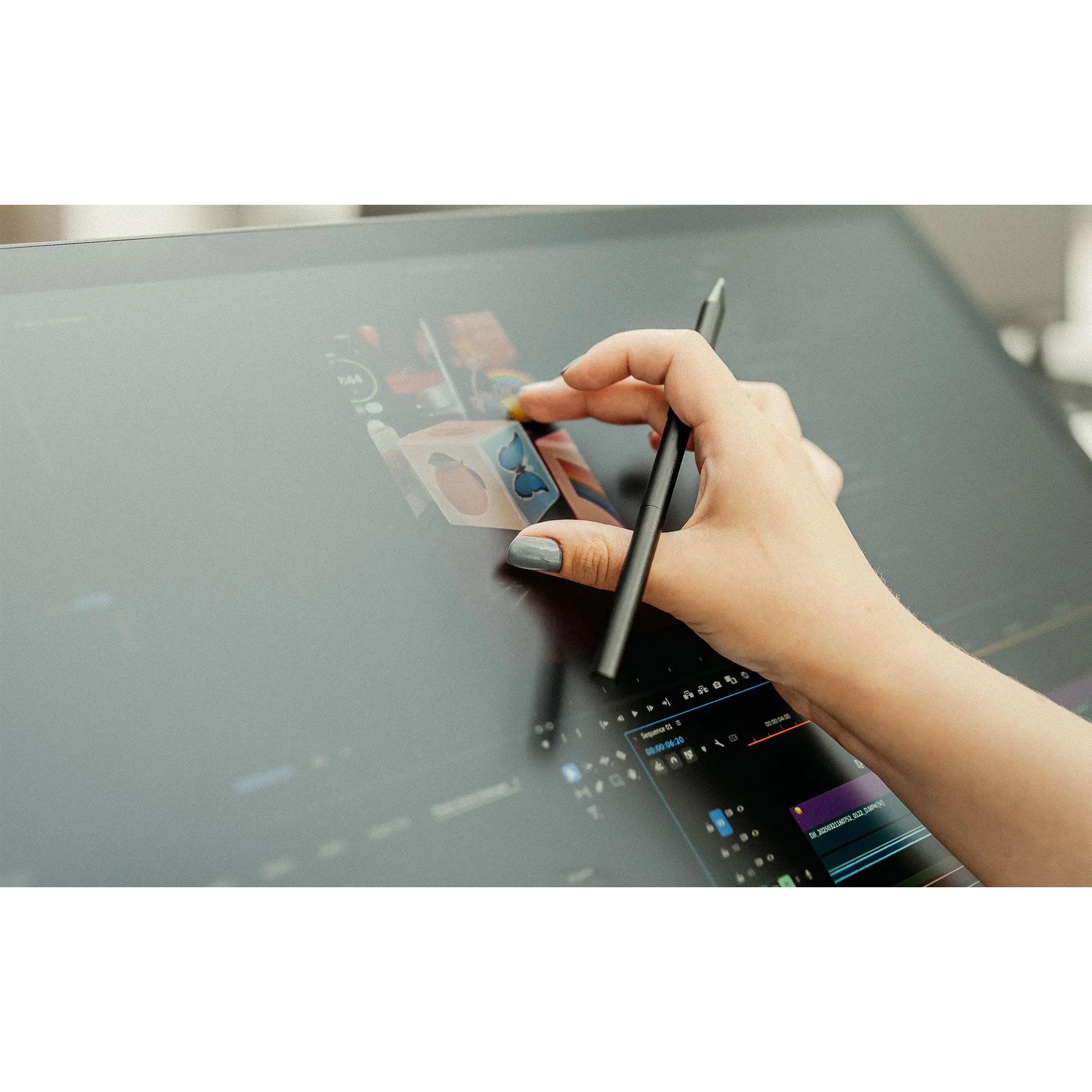 Графический дисплей WACOM Cintiq 24 Touch (2025) (DTH246K0B)