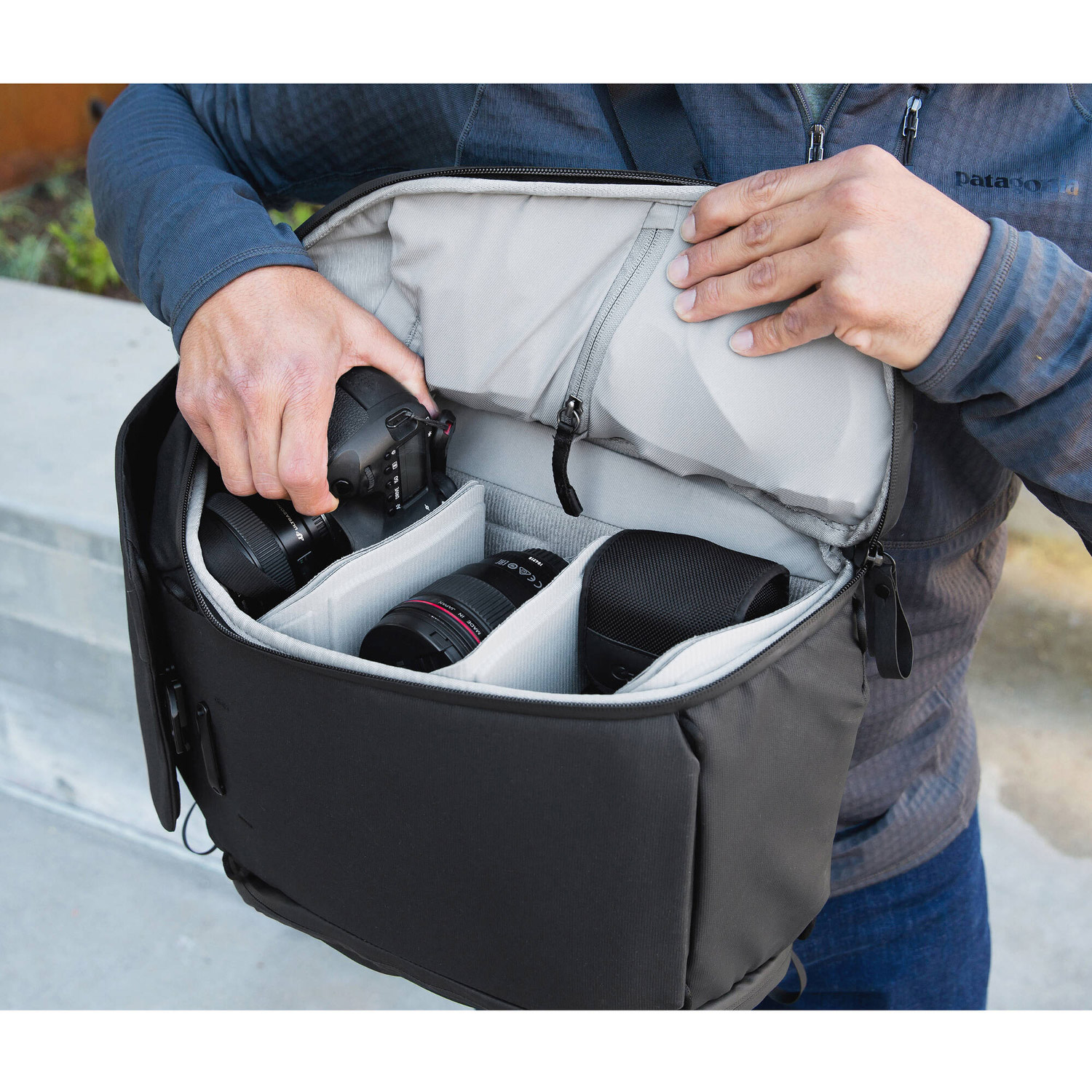 Рюкзак PEAK DESIGN Everyday Backpack 20L Black (BEDB-20-BK-3)