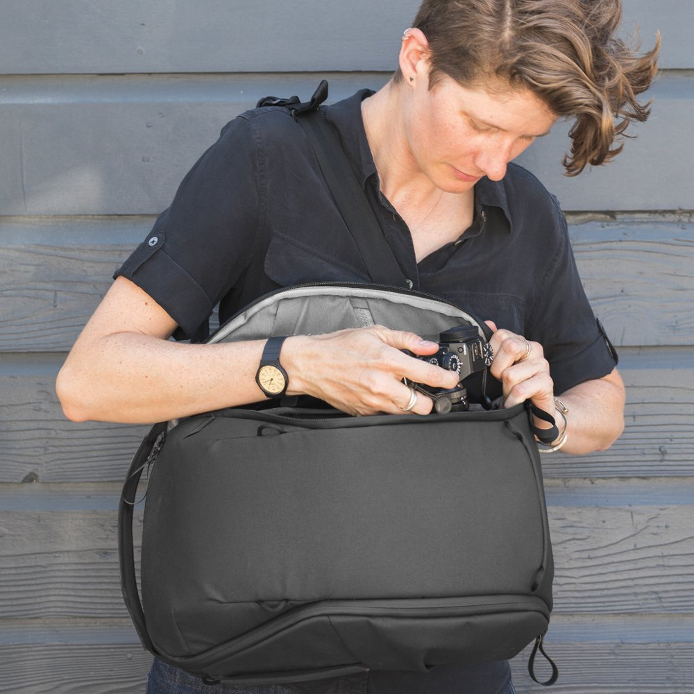 Рюкзак PEAK DESIGN Everyday Backpack Zip 20L Black (BEDBZ-20-BK-3)