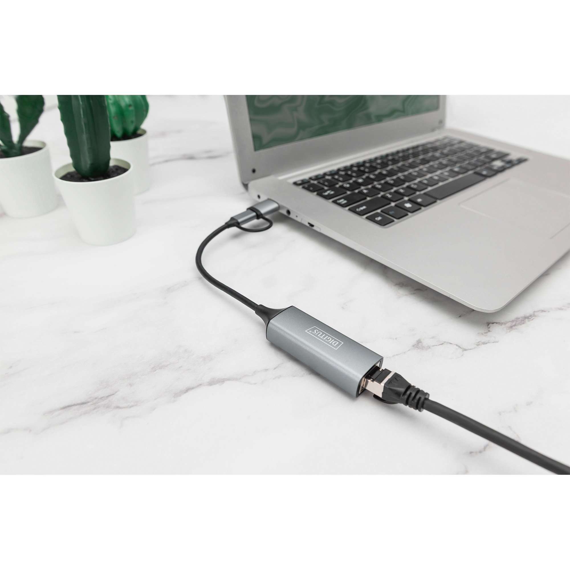 Мережевий адаптер DIGITUS USB 3.0/USB-C 3.1 to 2.5G Ethernet Adapter (DN-3028)