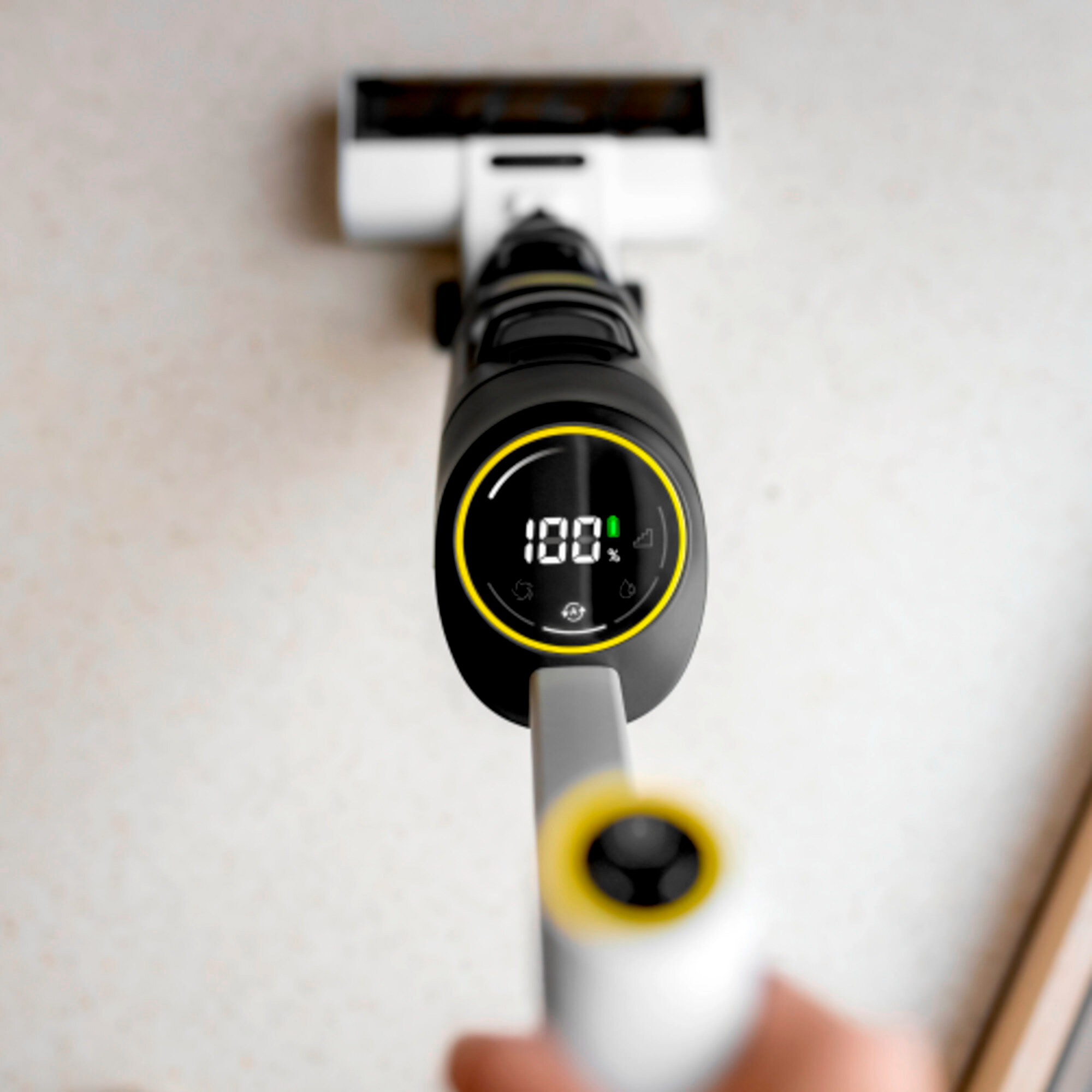 Пилосос вертикальний KARCHER FCV 4 (1.056-131.0)