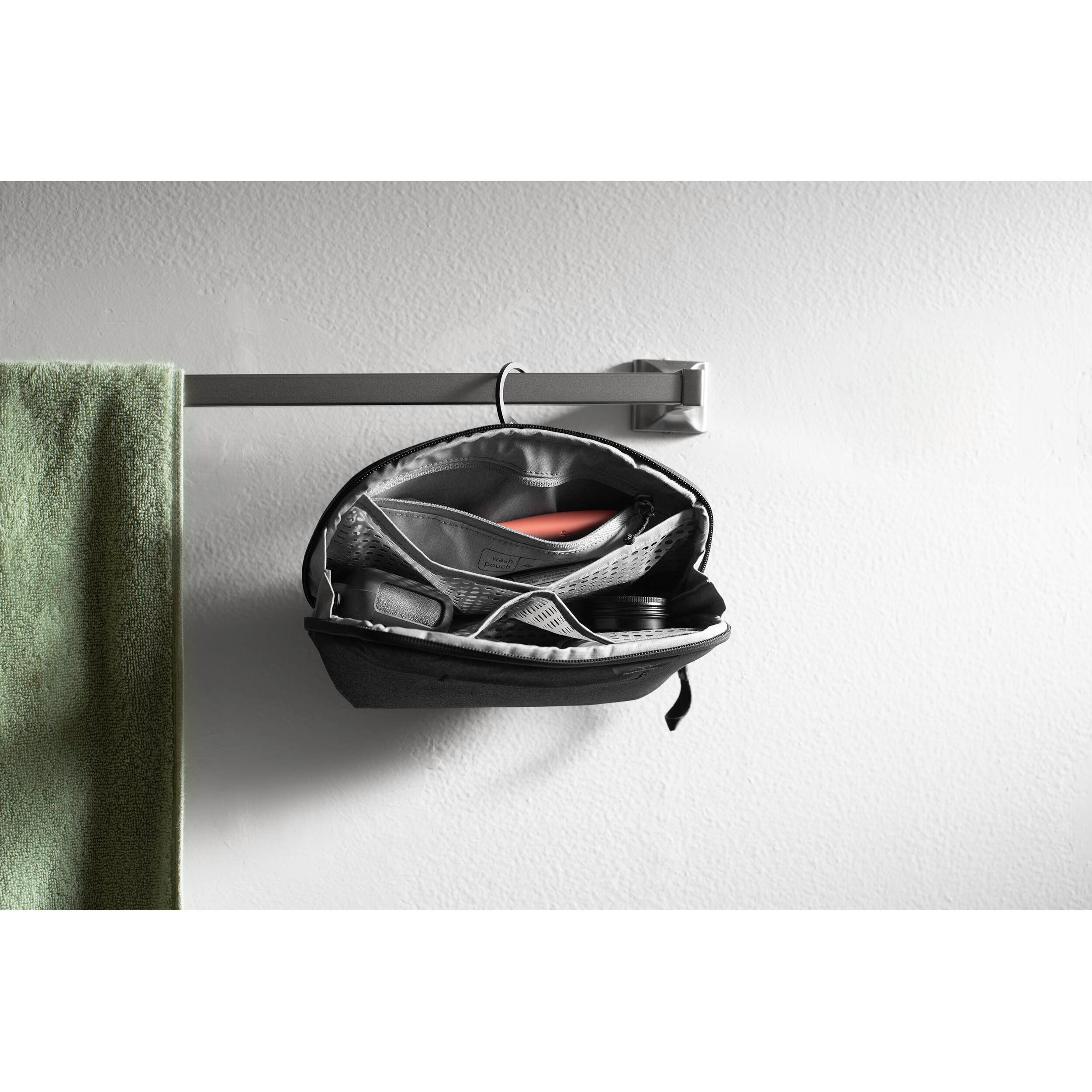 Несессер PEAK DESIGN Wash Pouch Small Black (BWP-S-BK-2)