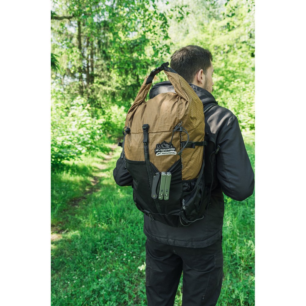 Туристический рюкзак NATUREHIKE CNK2300016 Helium Outdoor Backpack 30+5L Brown (6976507661133)