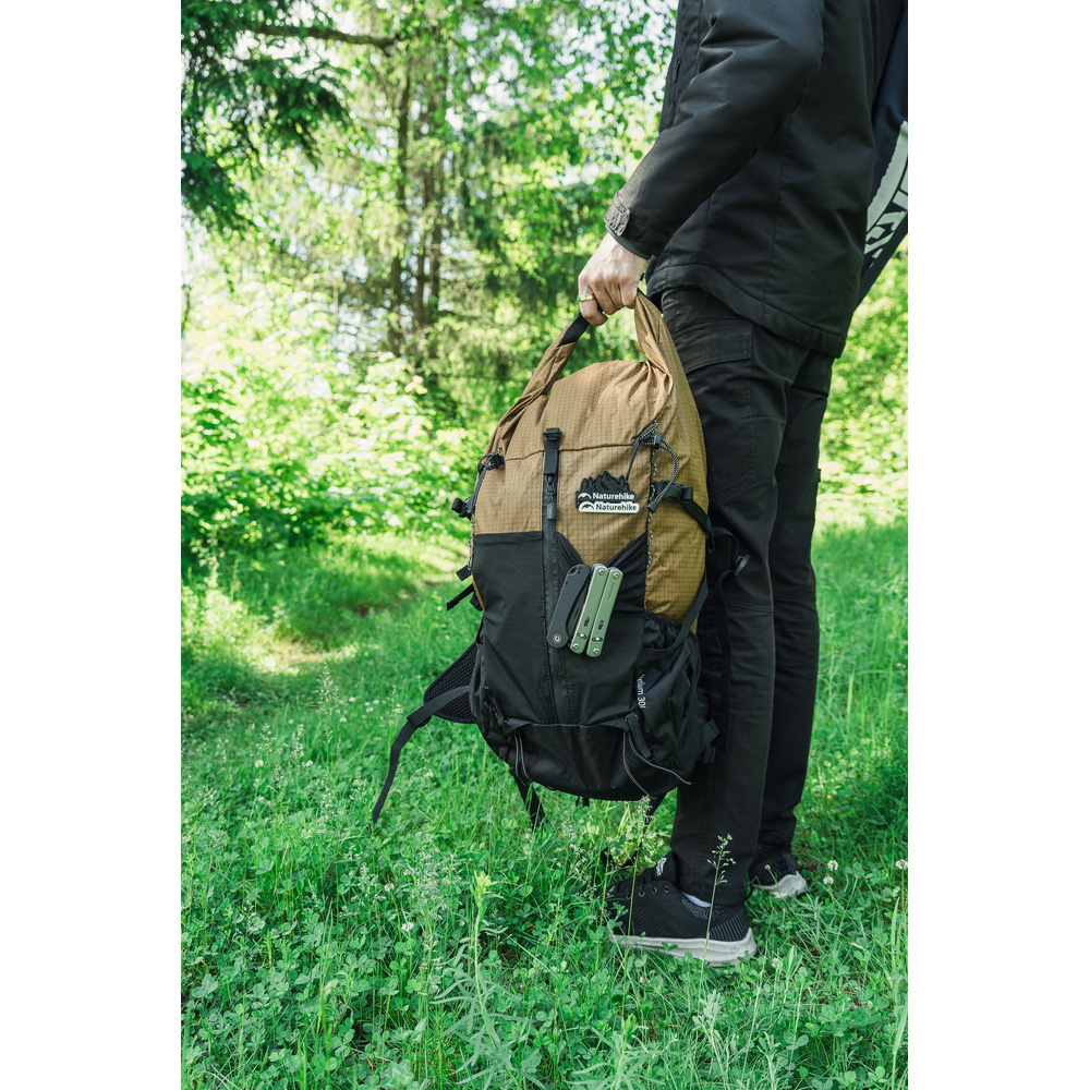 Туристический рюкзак NATUREHIKE CNK2300016 Helium Outdoor Backpack 30+5L Brown (6976507661133)