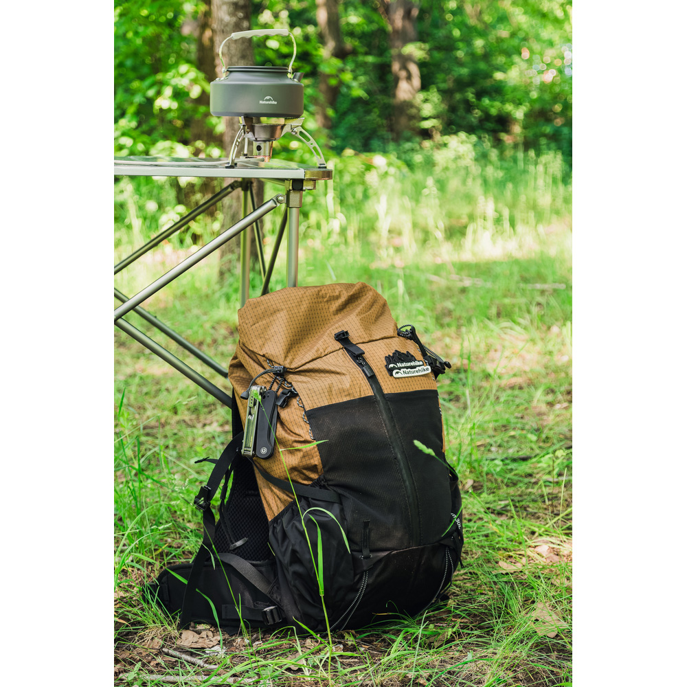Туристический рюкзак NATUREHIKE CNK2300016 Helium Outdoor Backpack 30+5L Brown (6976507661133)