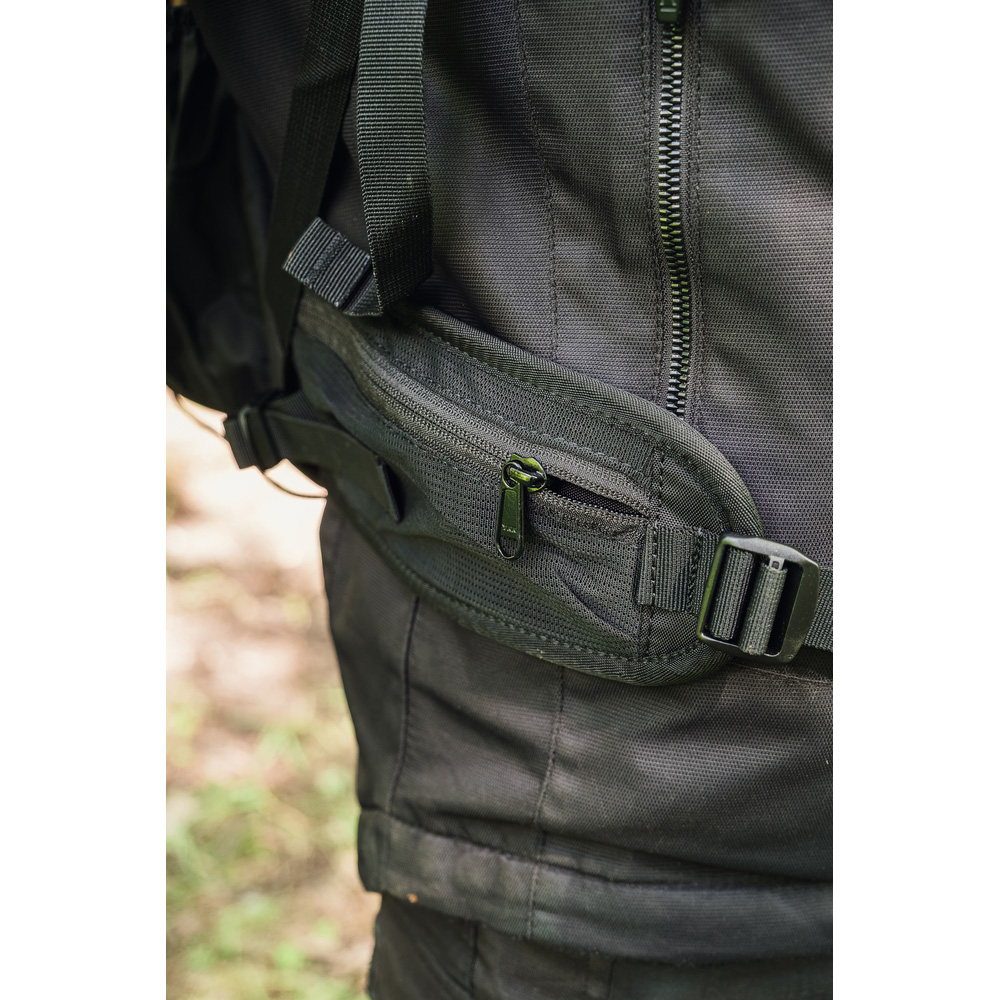 Туристический рюкзак NATUREHIKE CNK2300016 Helium Outdoor Backpack 30+5L Brown (6976507661133)