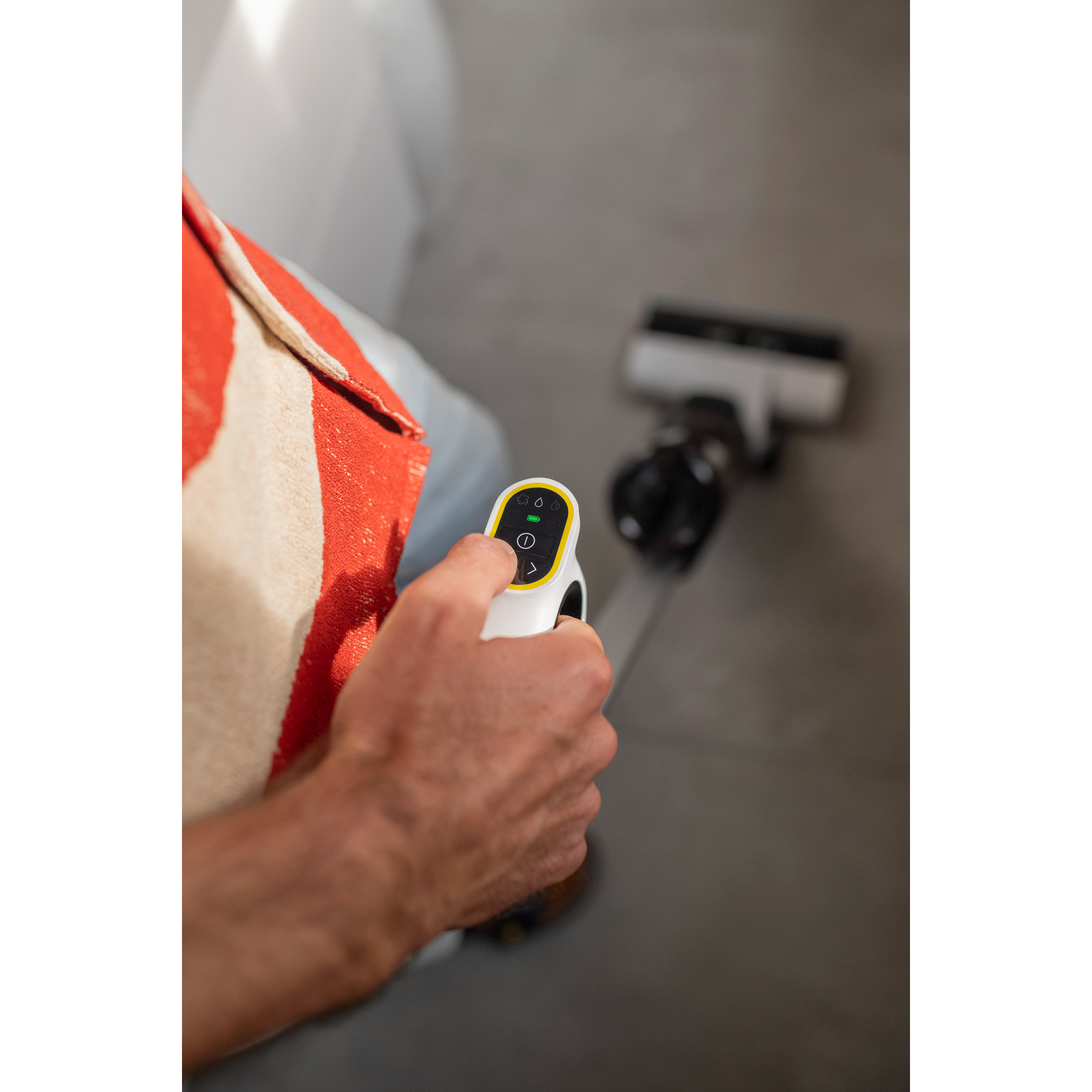 Миючий пилосос KARCHER FCV 3 (1.056-122.0)
