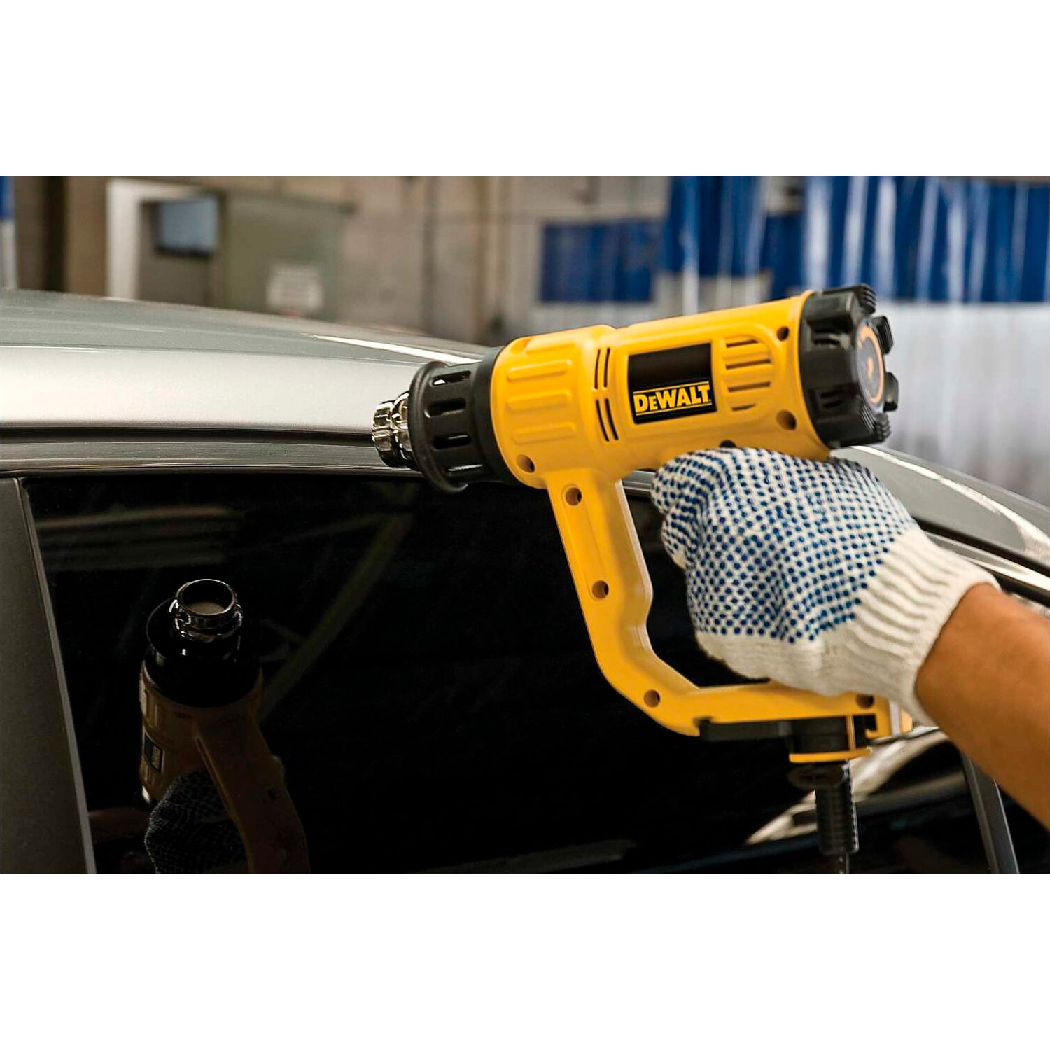 Фен строительный DeWALT D26411