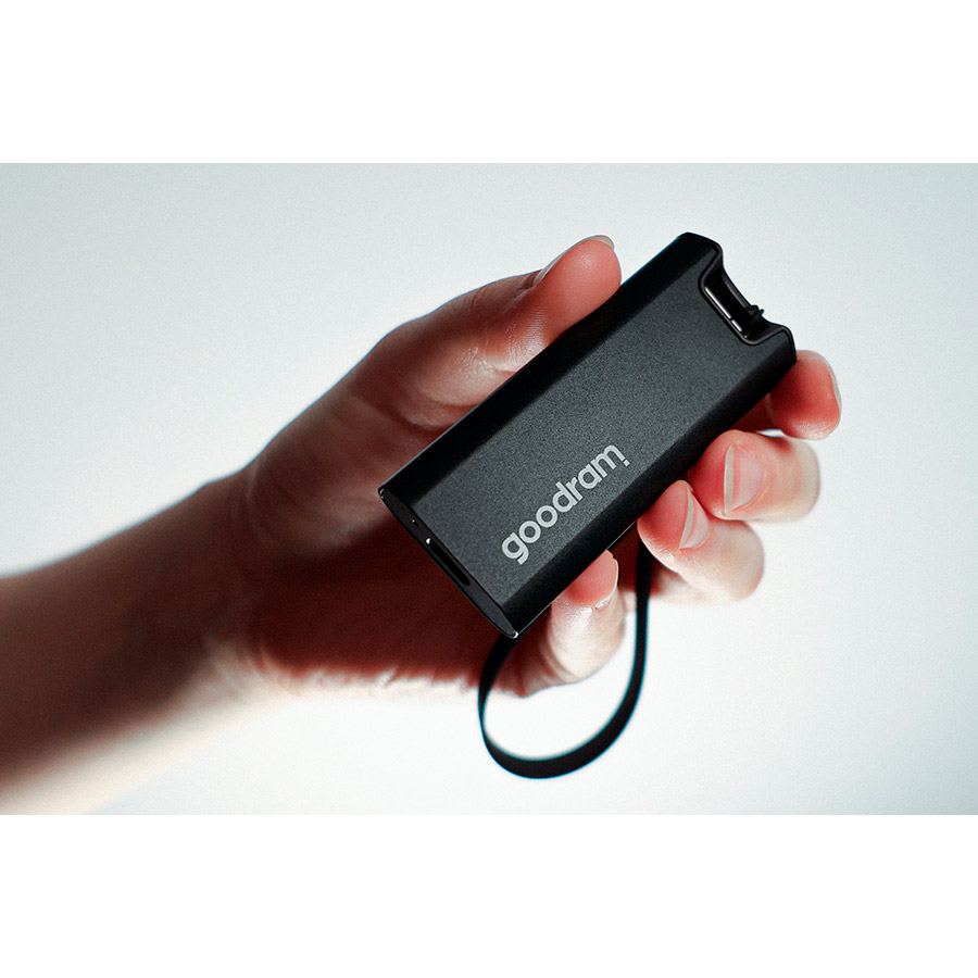 Портативний SSD диск GOODRAM Move Ridge 2TB USB3.2 Gen2x2 (SSDR-GMRE-02T-K0)
