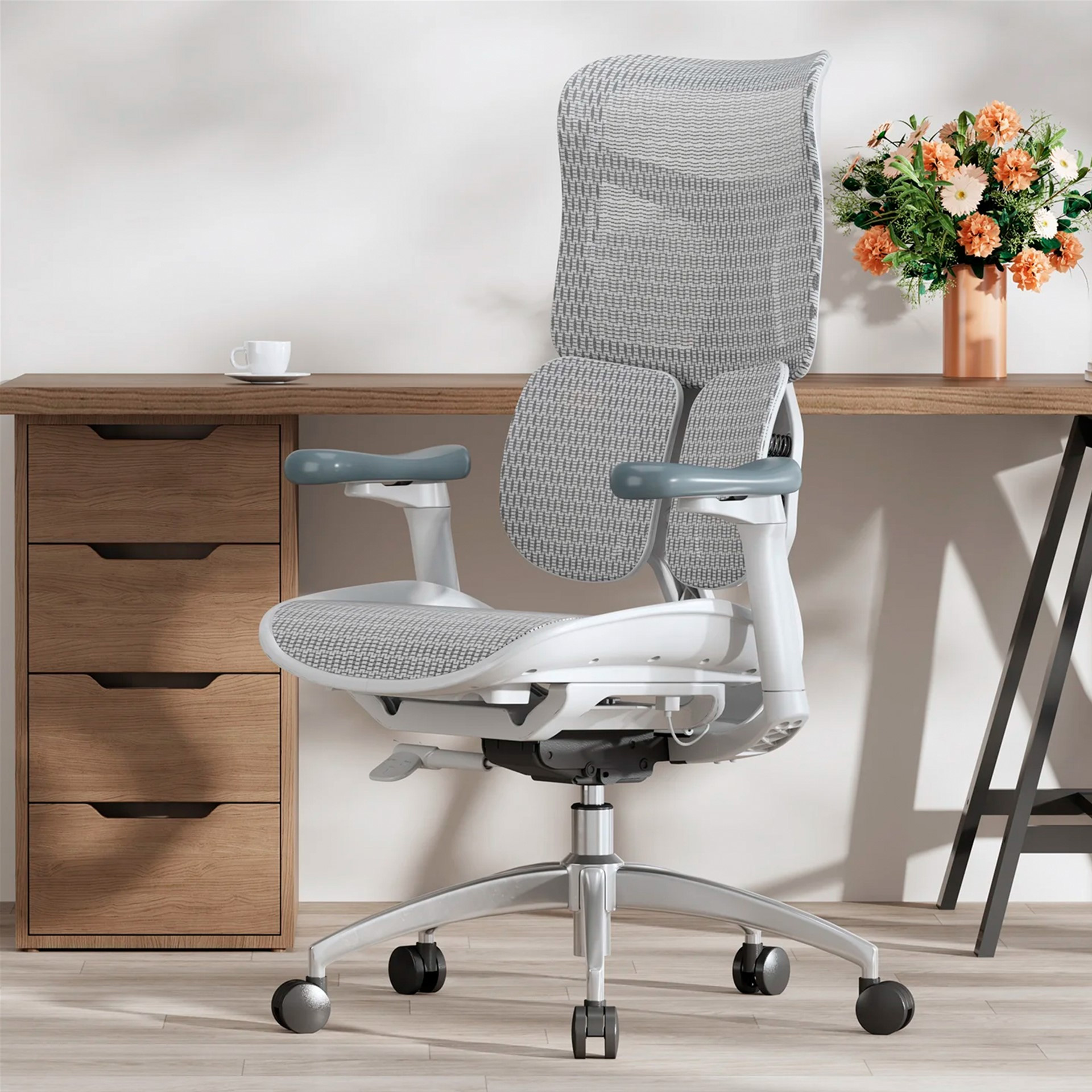 Кресло офисное SIHOO Doro S100 Mesh White