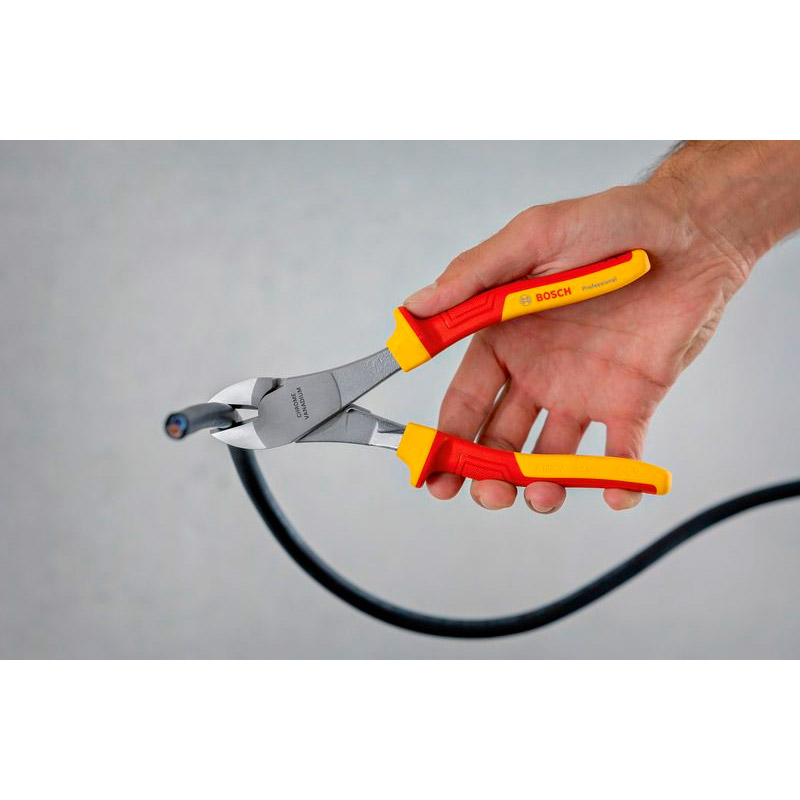 Кусачки-бокорізи діелектричні BOSCH VDE High Leverage Diagonal Side Cutter Professional 200мм (1.600.A02.NE2)