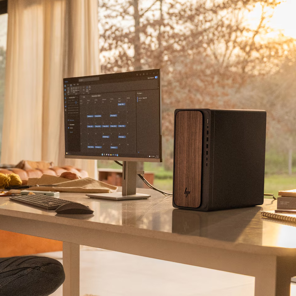 Компьютер HP OmniDesk AI M03-0000ua Dark Wood (BV7Y8EA)