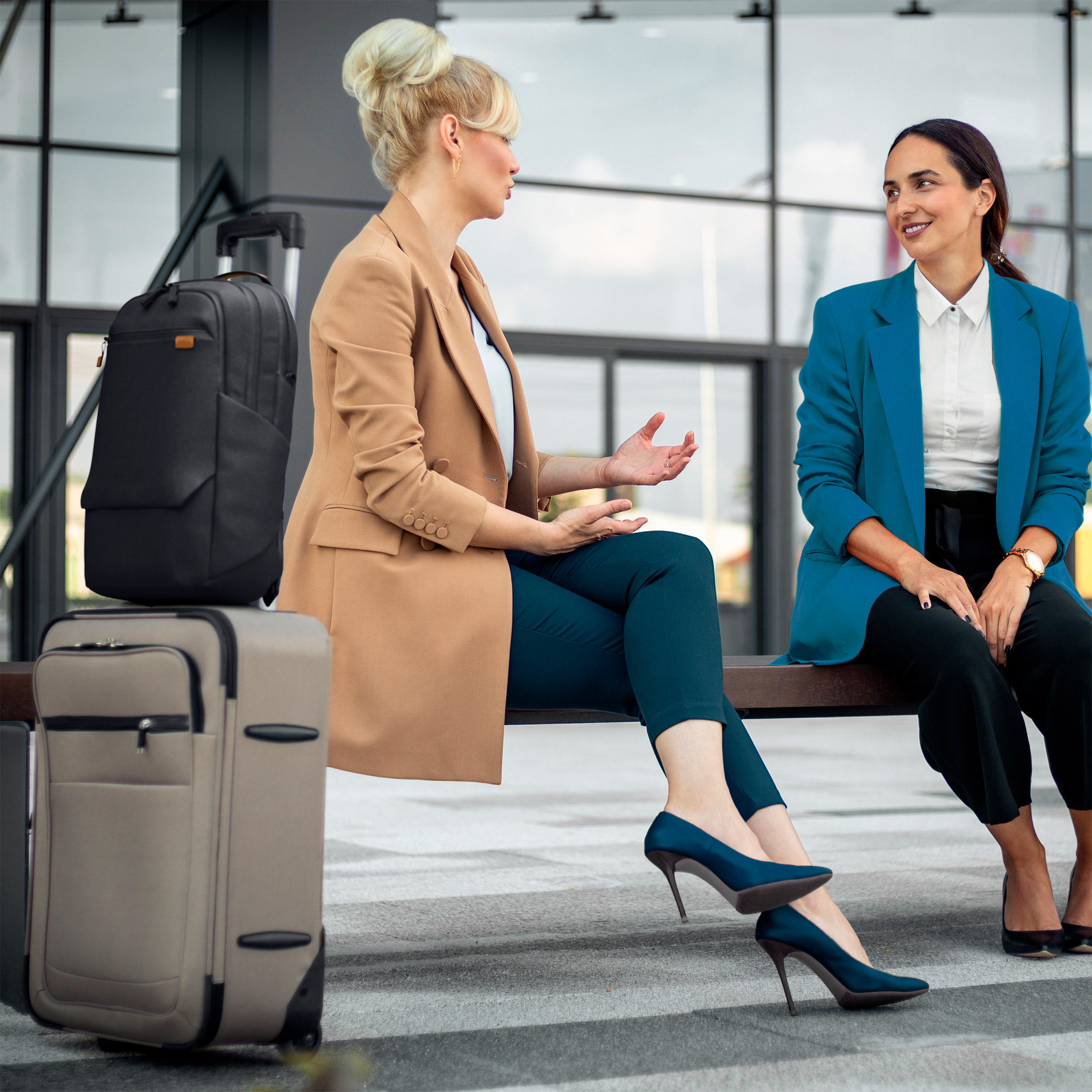 Рюкзак DELL EcoLoop Premier Backpack 16" Black (460-BDXT)