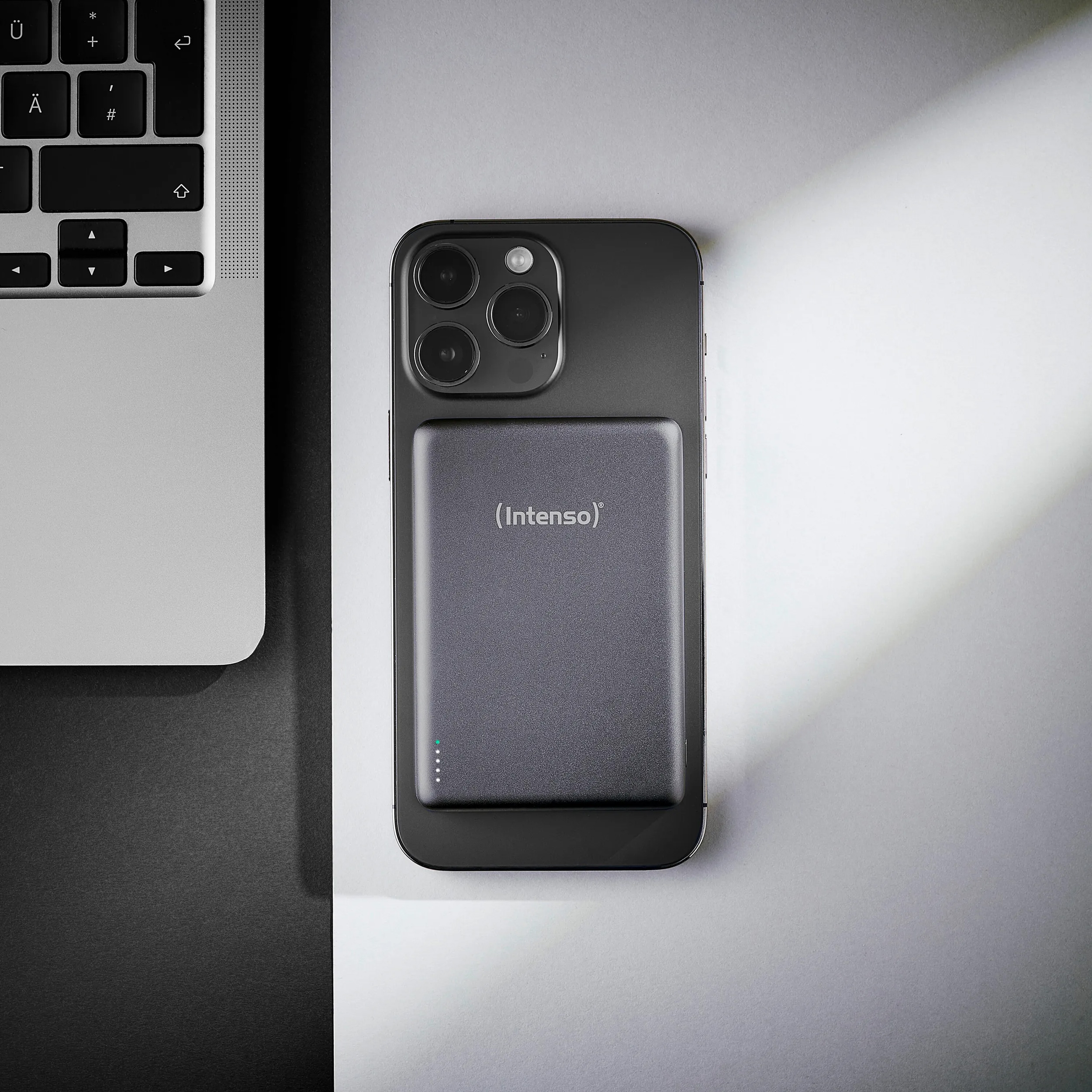 Повербанк з бездротовою зарядкою INTENSO MW10000 20W 10000mAh Gray (7344034)