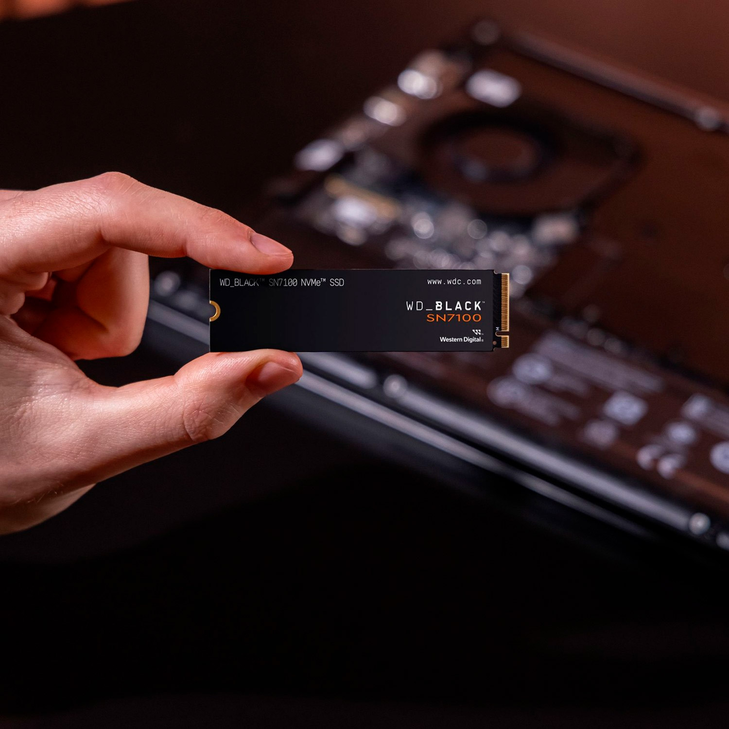 SSD диск WD Black SN7100 4TB M.2 NVMe (WDS400T4X0E)