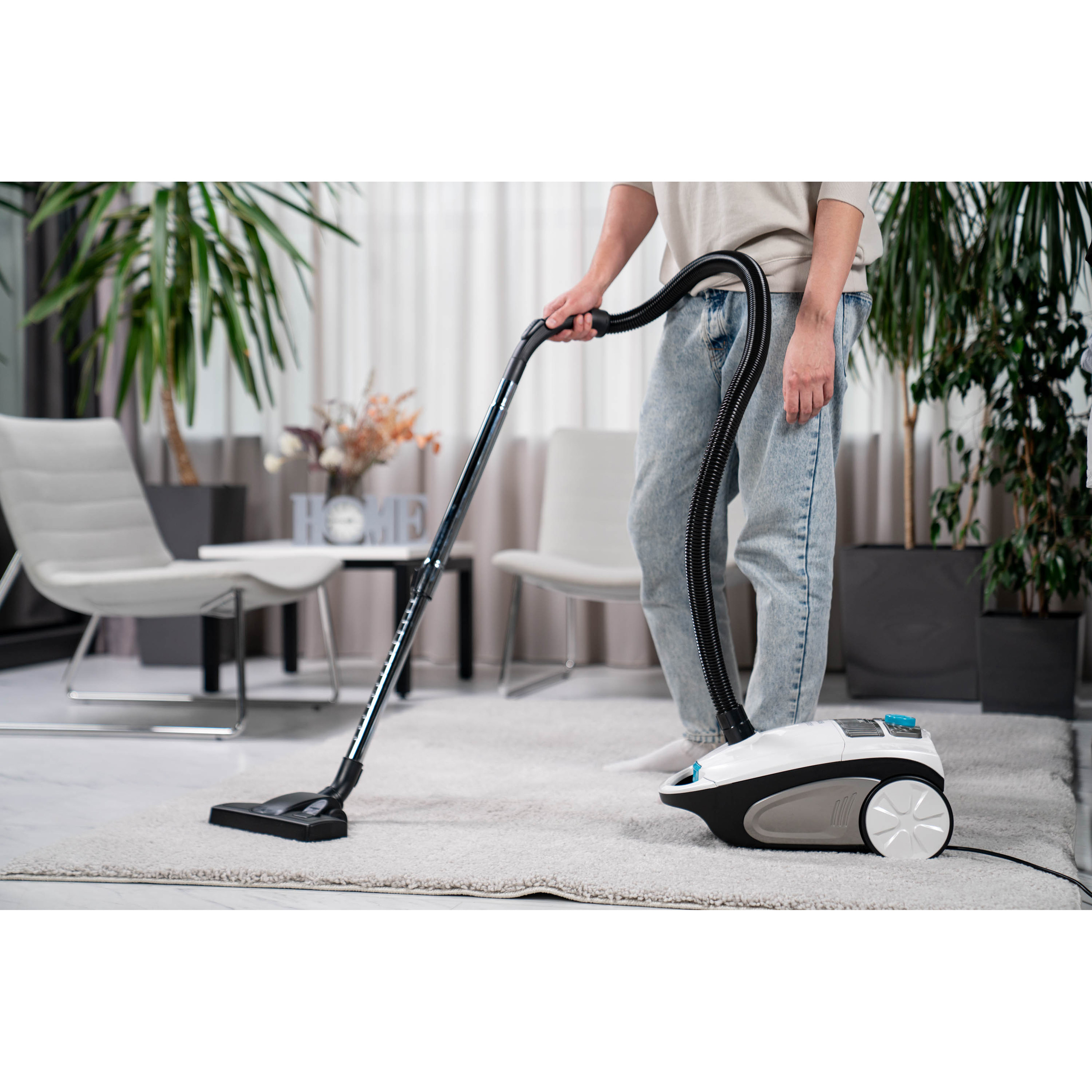 Пилосос ARDESTO VC-I-B800W