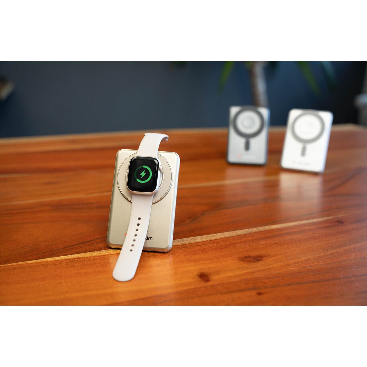 Повербанк MagSafe VERBATIM Charge 'n' Go 20W 5000mAh Gold (32253)