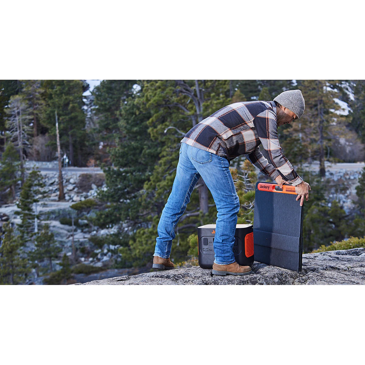 Портативна сонячна панель JACKERY SolarSaga 200W (21-0002-000064)
