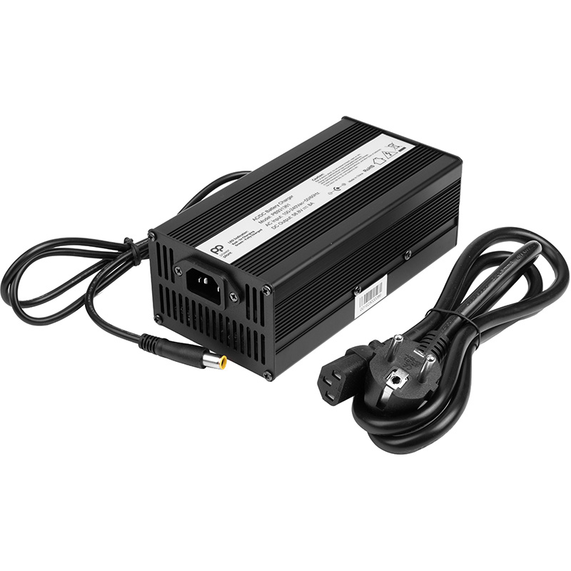 Блок живлення до зарядної станції POWERPLANT для Bluetti, Jackery 25.2V 8A (7.85*5.5-pin)
