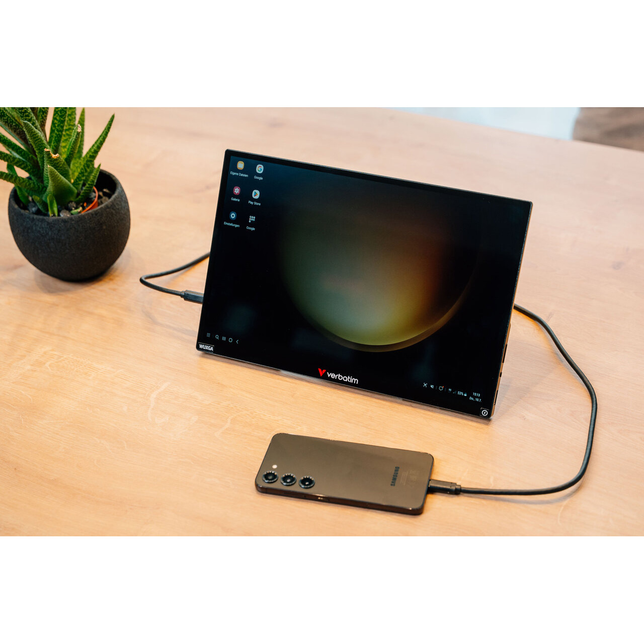 Портативний монітор 13.3" VERBATIM Portable Touch Monitor ALU 13.3"