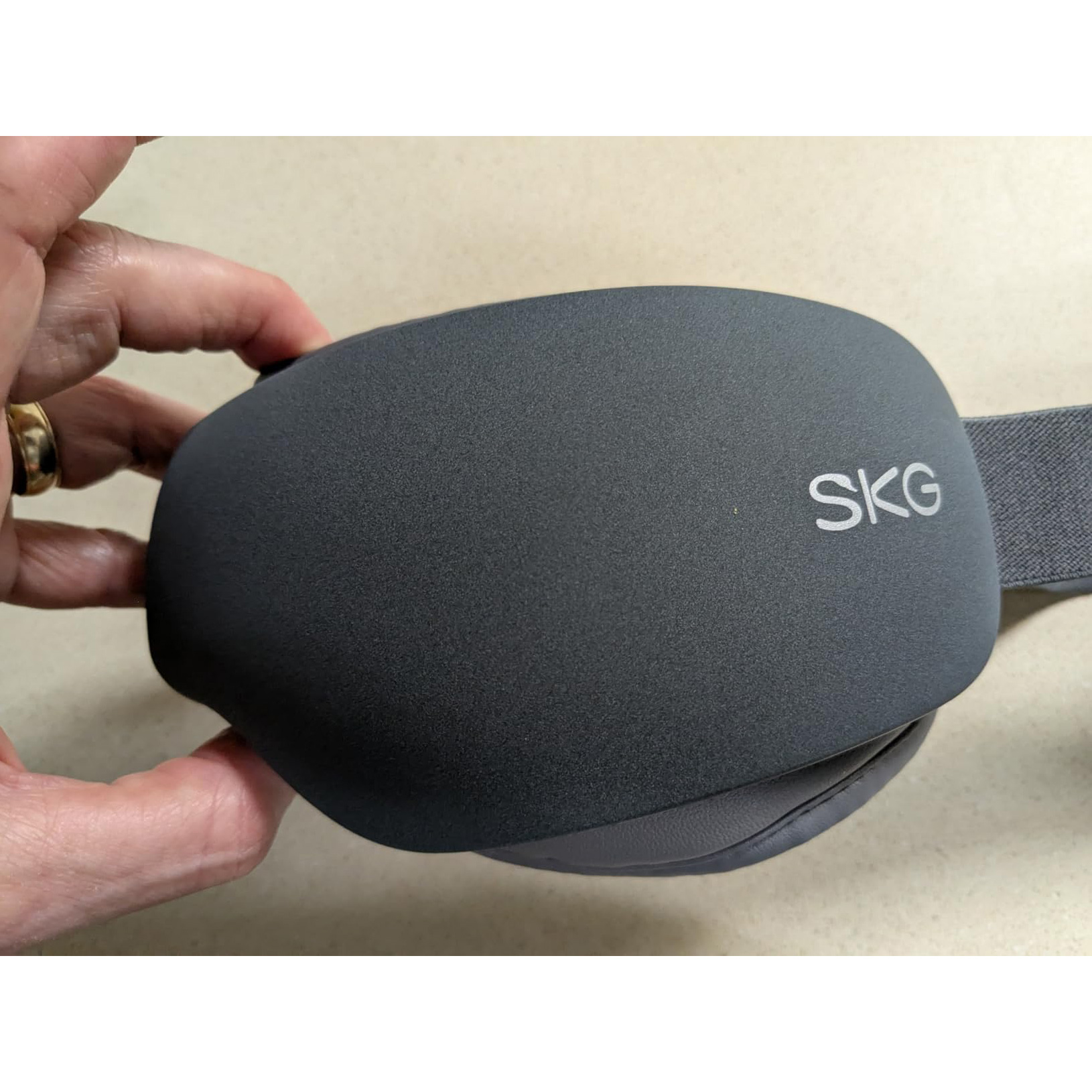 Масажер для очей SKG ES500 Gray (ES500 GY)