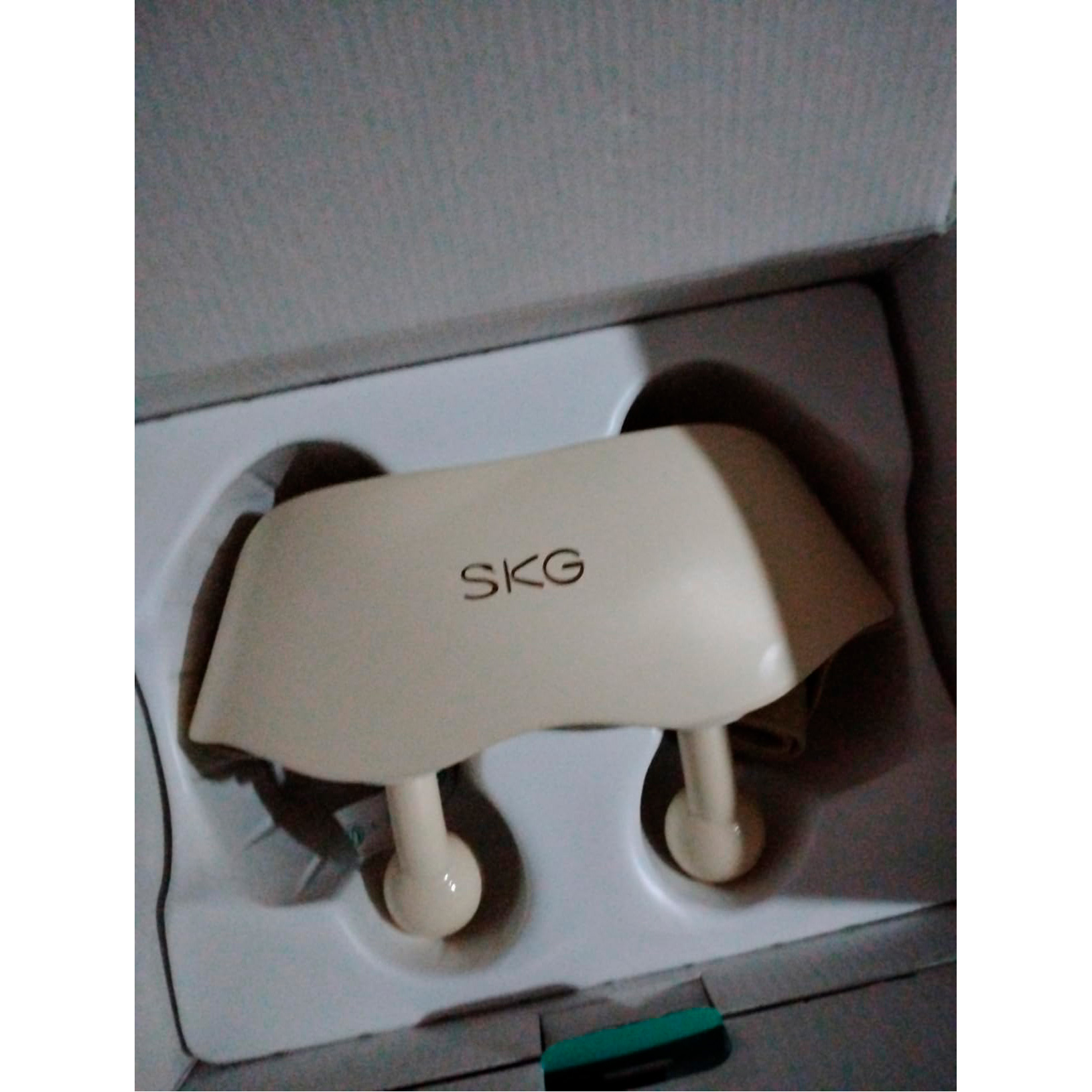 Массажёр для шеи SKG HS500-2