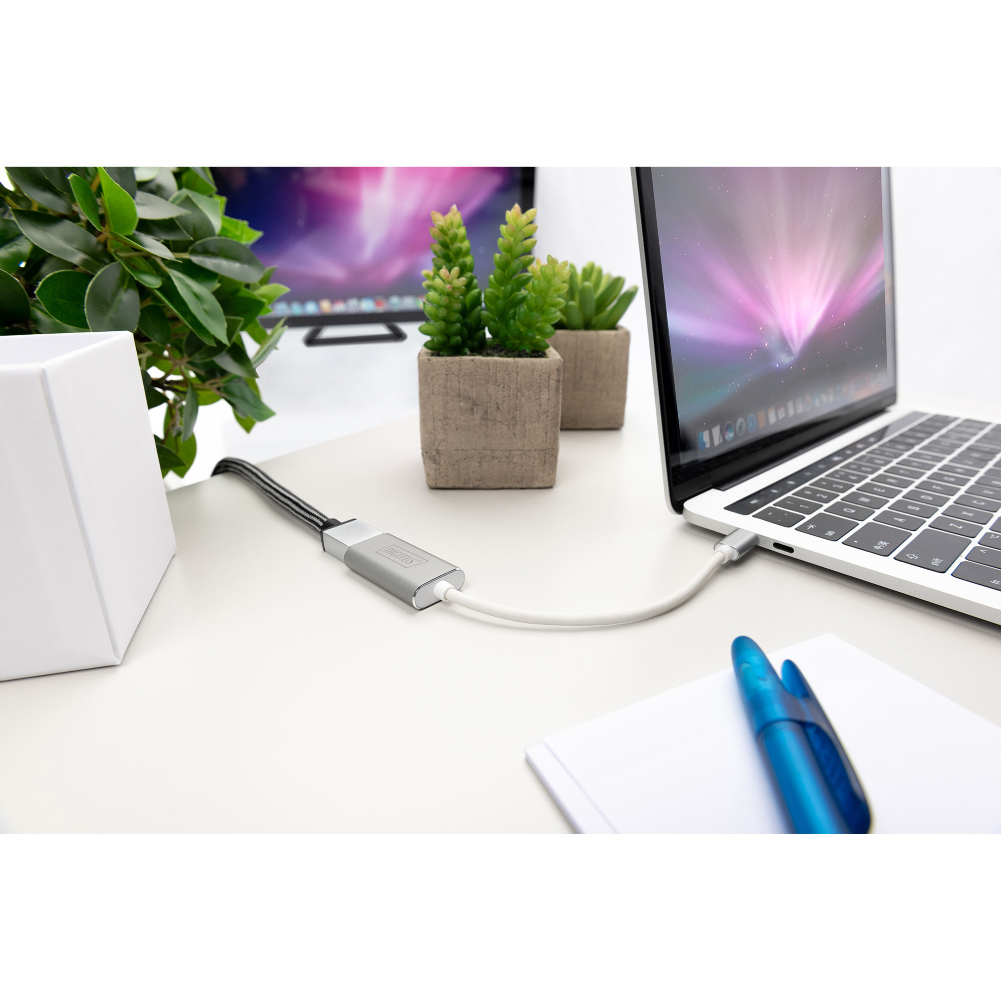 Адаптер DIGITUS USB Type-C to HDMI USB-C to HDMI White (DA-70836)