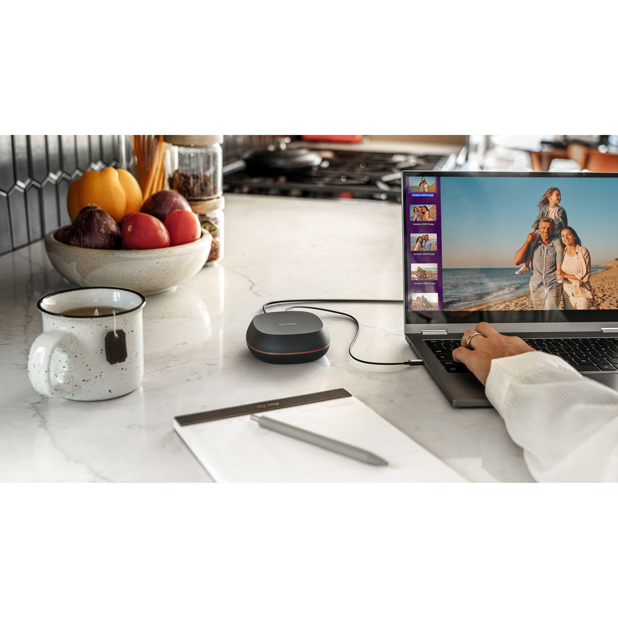 Портативний SSD диск SANDISK Desk Drive 4TB USB3.2 Gen2 (SDSSDT40-4T00-EM25)