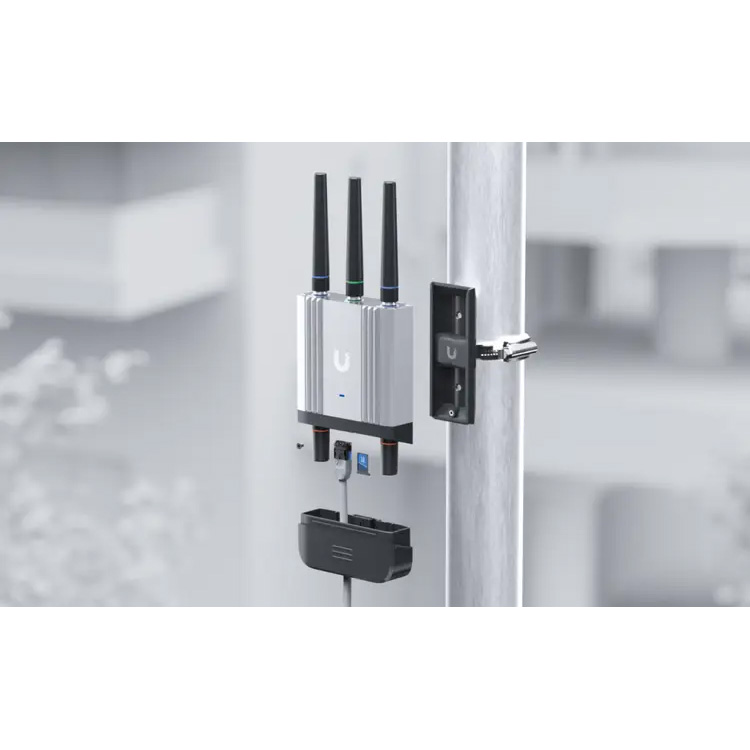 4G Wi-Fi роутер UBIQUITI UniFi Mobile Router Industrial (UMR-INDUSTRIAL)