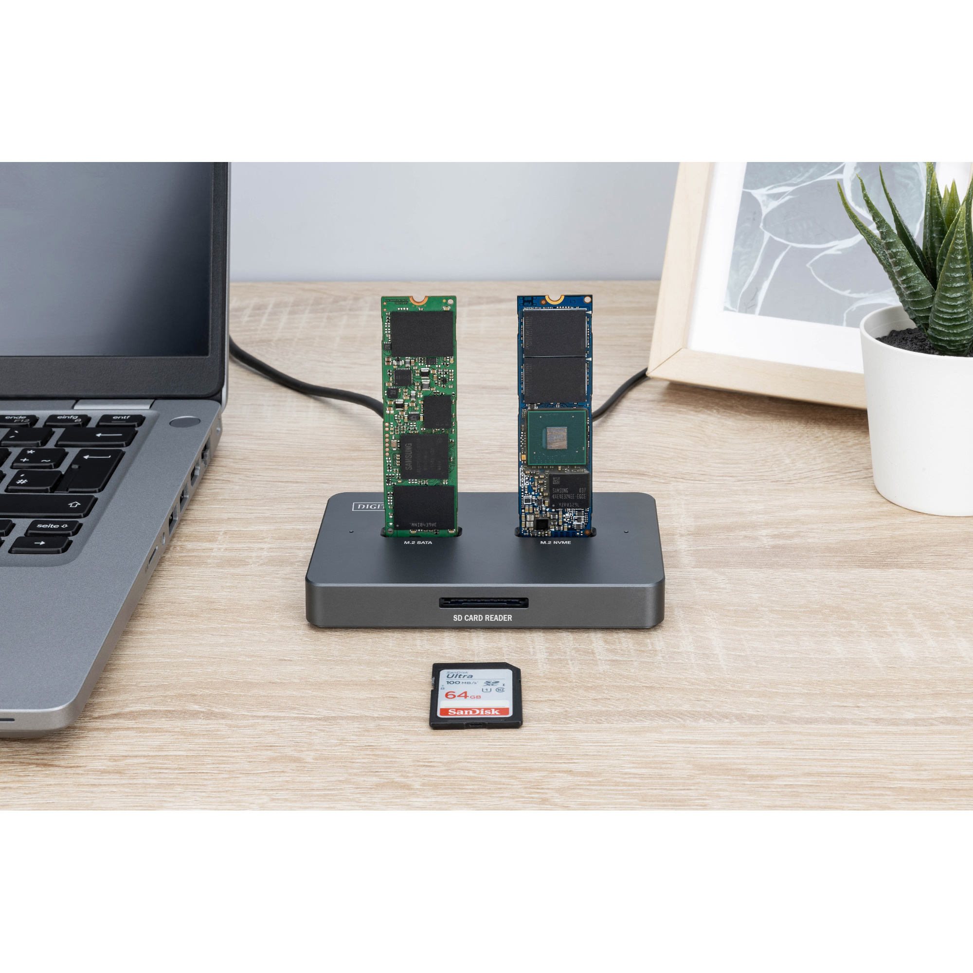 Док-станция DIGITUS M.2 NVMe + M.2 SATA SSD docking station with SD Express card reader NVMe SATA M.2 SSD to USB3.2