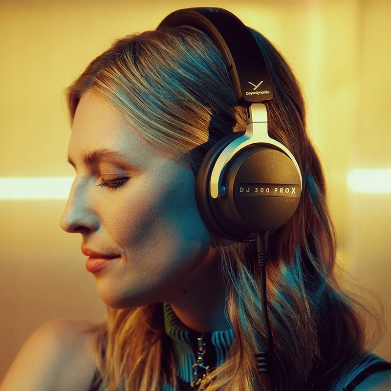 Навушники BEYERDYNAMIC DJ 300 Pro X Club (1001971)