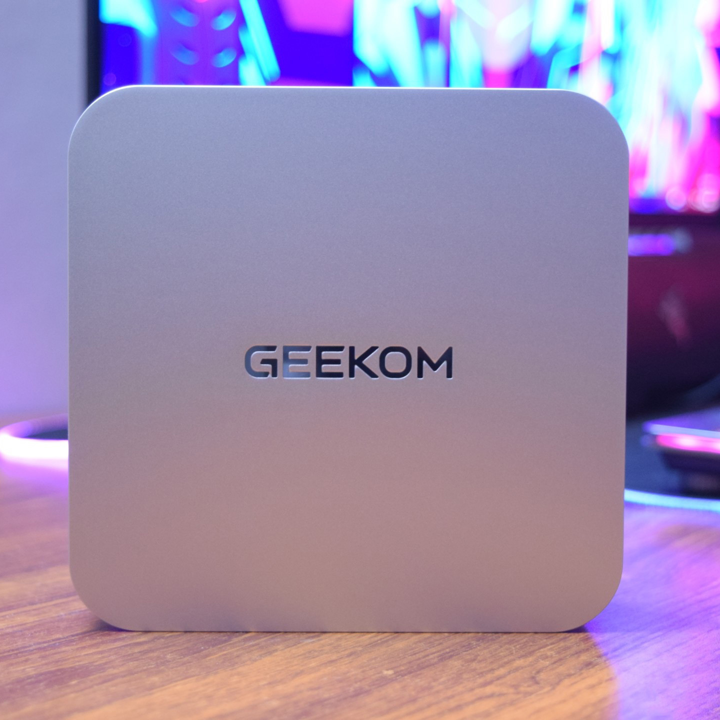 Неттоп GEEKOM A9 Max (RAI 9 HX 370 2GHz/32GB/SSD 1TB/WF7/BT/W11P) (GMA9MAXRAI9HX370-321T-EU)