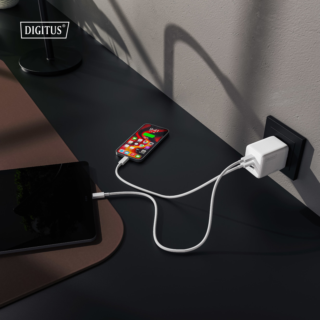 Зарядний пристрій DIGITUS GaN Charger, 2x USB-C, 1x USB-A, 100W White (DA-10304)